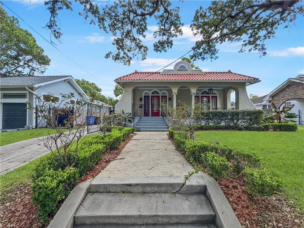Photo 1 of Single family home for sale at 4649 Franklin Ave, New Orleans, LA 70122 | MLS# 2575561 | Listing updated on 2026-09-04