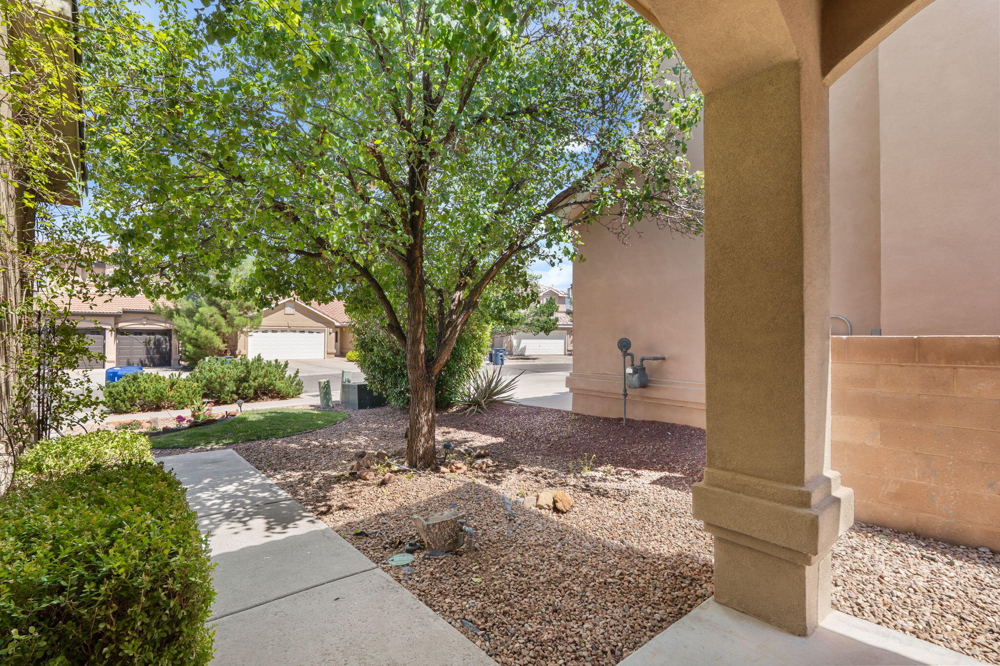 Photo 4 of Single family home for sale at 9119 Autumn Rose Dr NE, Albuquerque, NM 87113 | MLS# 1110378 | Listing updated on 2026-09-08