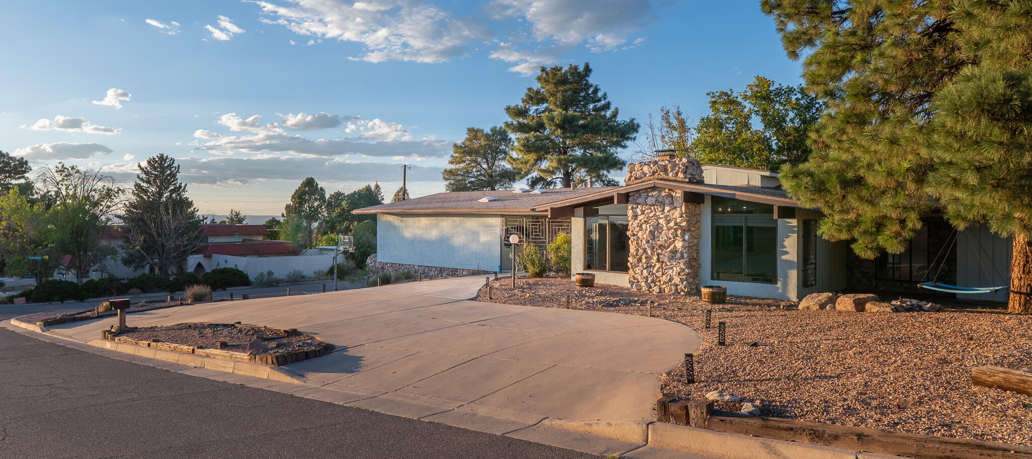 Photo 1 of Single family home for sale at 13501 Cedarbrook Ave Ne, Albuquerque, NM 87111 | MLS# 1110433 | Listing updated on 2026-09-19