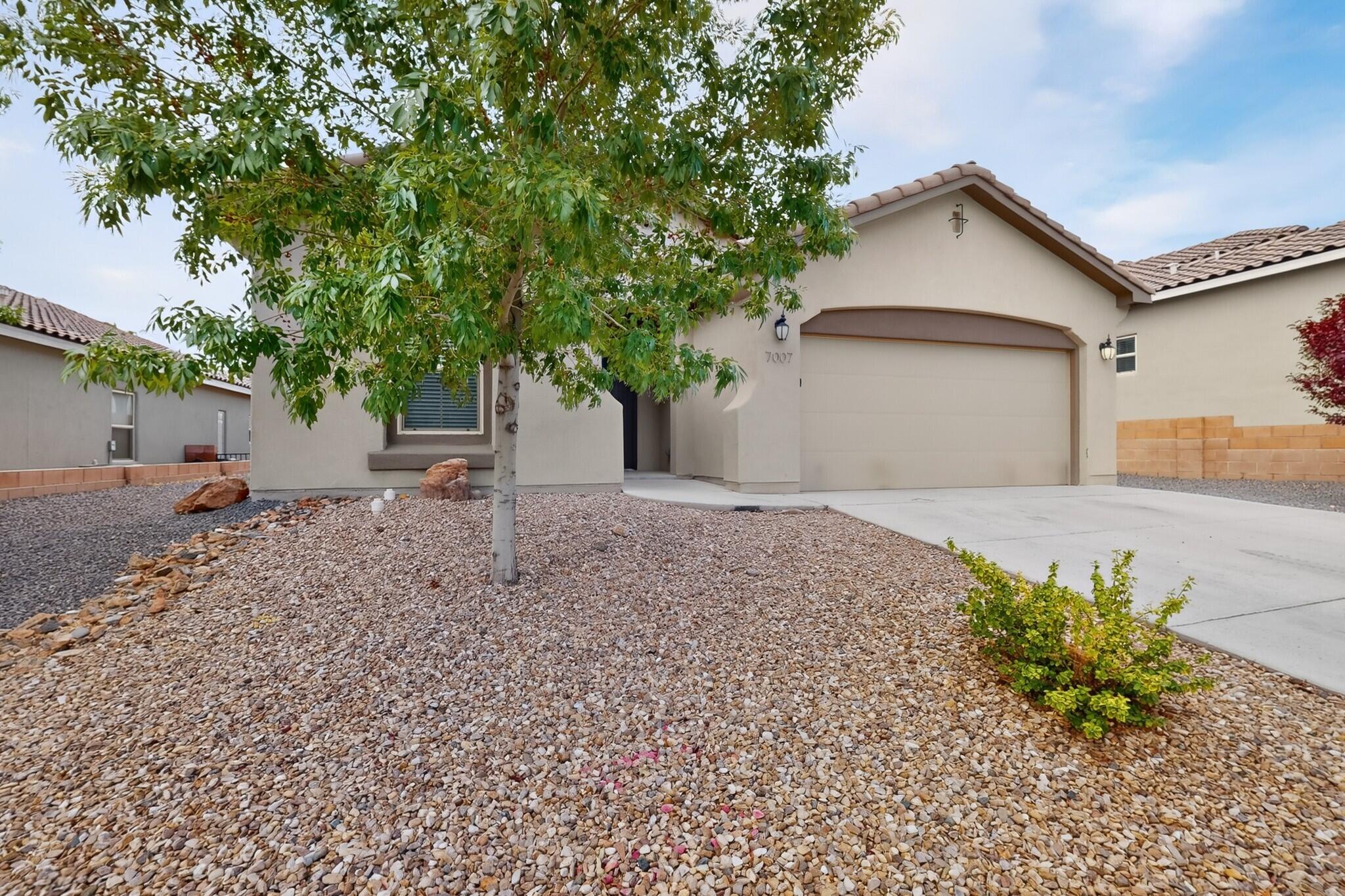 Photo 2 of Single family home for sale at 7007 Wrangell Loop Ne, Rio Rancho, NM 87144 | MLS# 1110462 | Listing updated on 2026-09-16