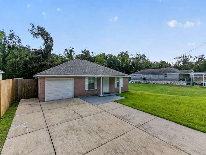 Photo 2 of Single family home for sale at 556 Magnolia Ave, La Place, LA 70068 | MLS# 2575694 | Listing updated on 2026-09-14