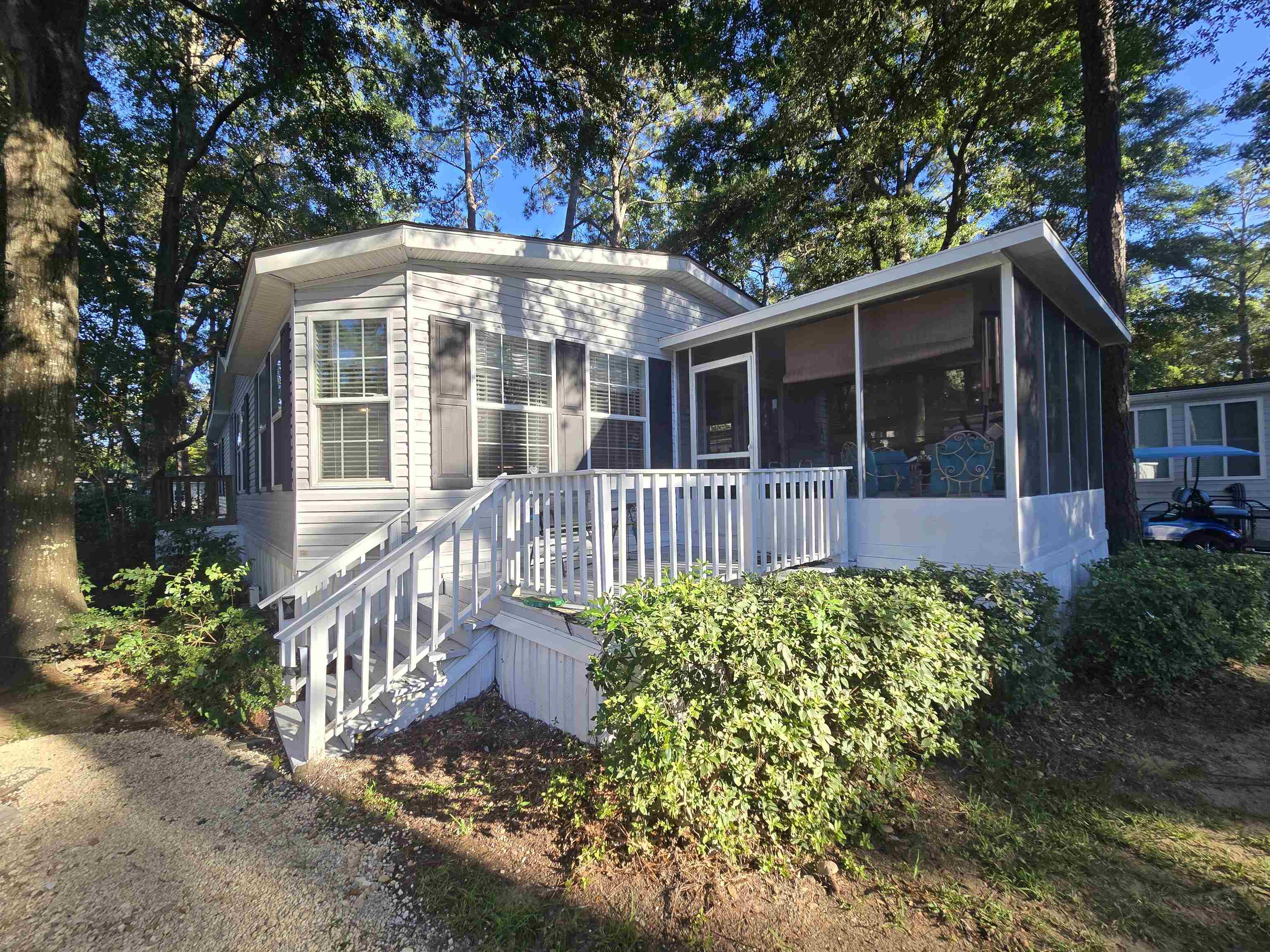 Photo 4 of Manufactured home for sale at 404 Delton Dr, Murrells Inlet, SC 29576 | MLS# 2622068 | Listing updated on 2026-09-18