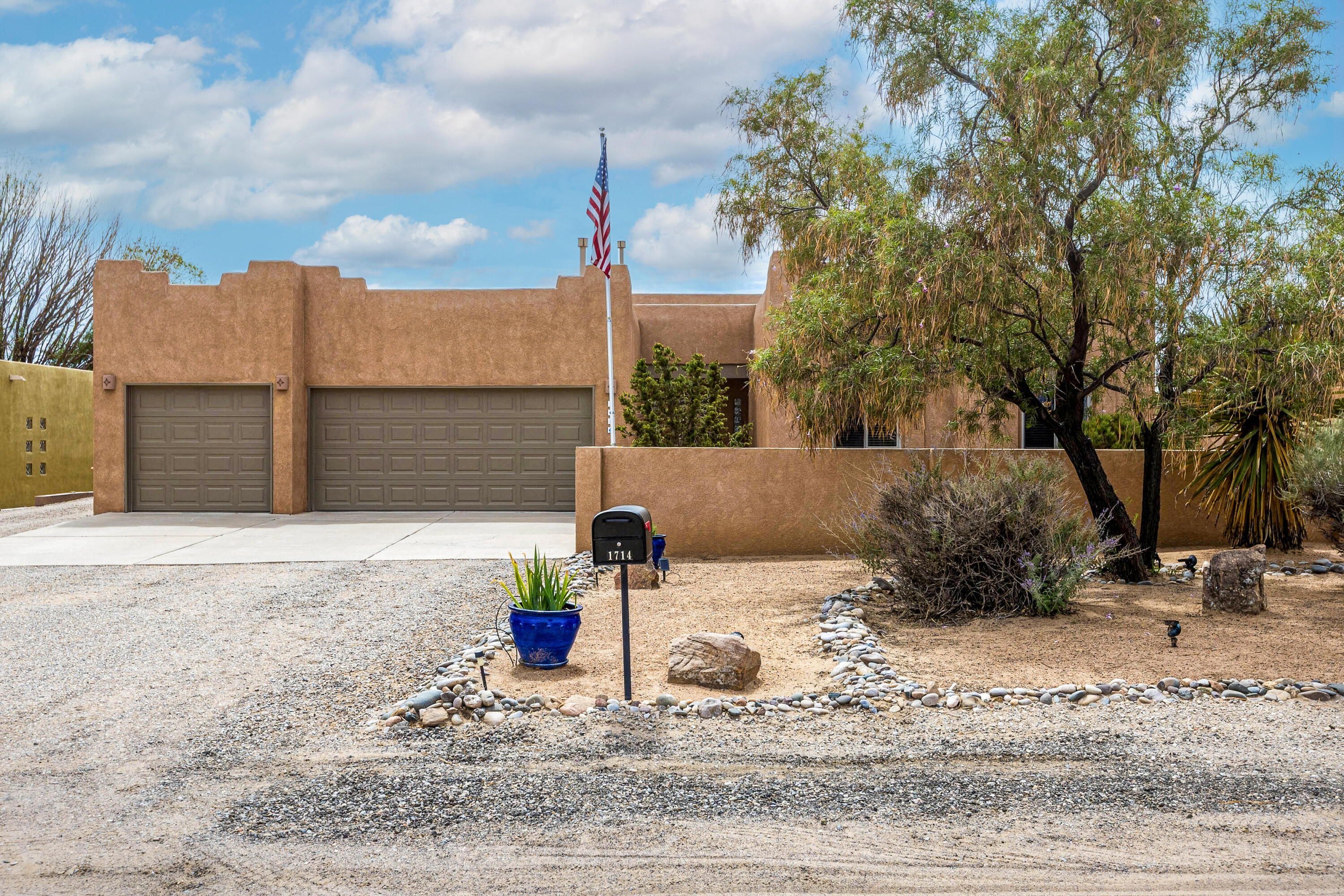 Photo 1 of Single family home for sale at 1714 17th Avenue Se, Rio Rancho, NM 87124 | MLS# 1110577 | Listing updated on 2026-09-16