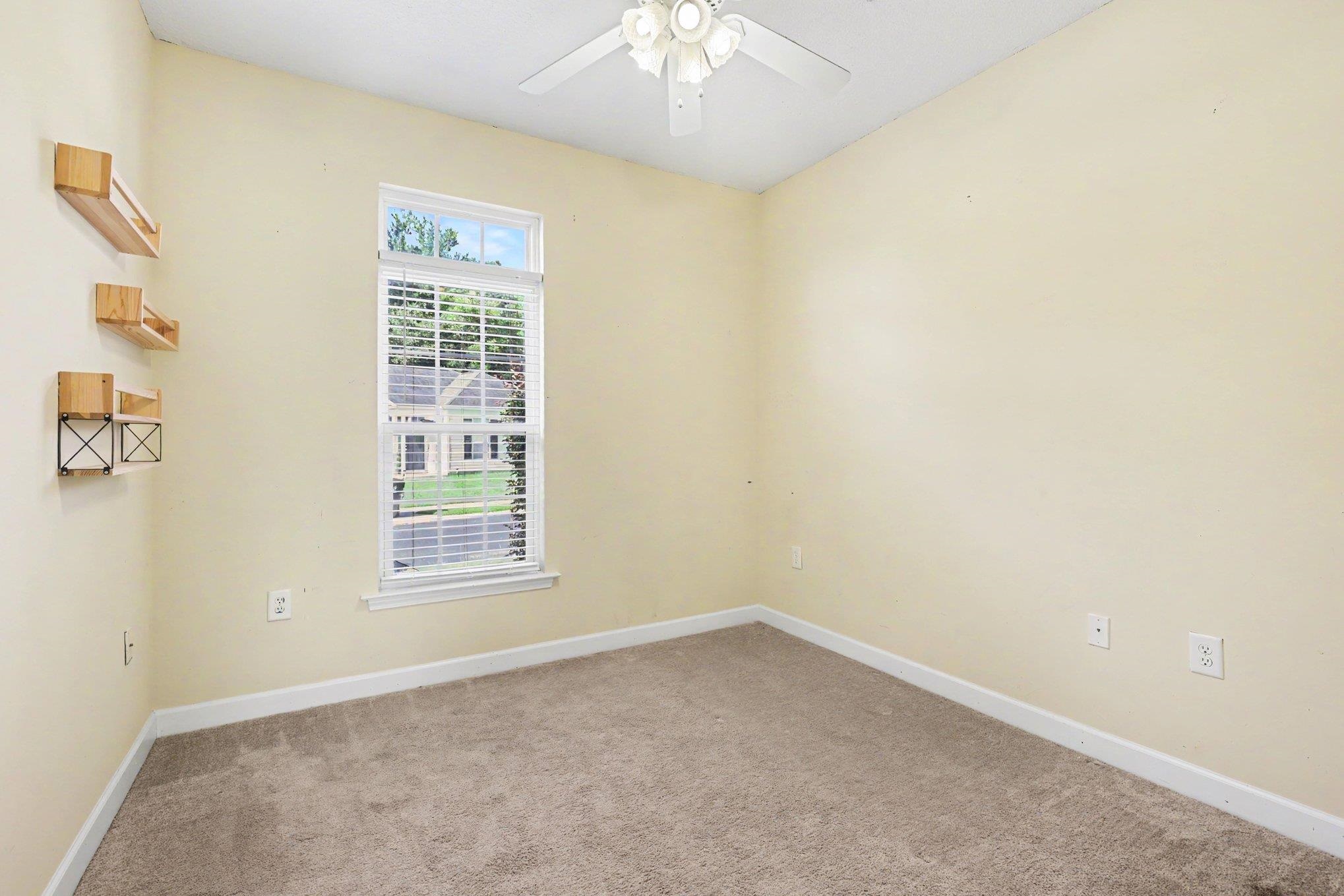 2622150 | Photo 22
