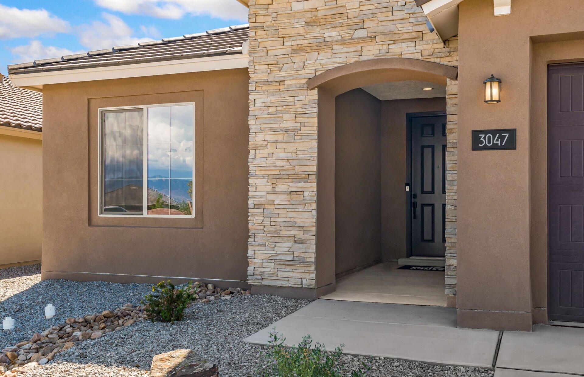 Photo 2 of Sale Pending at 3047 Malaquita St SE, Rio Rancho, NM 87124 | MLS# 1110582 | Listing updated on 2026-10-01
