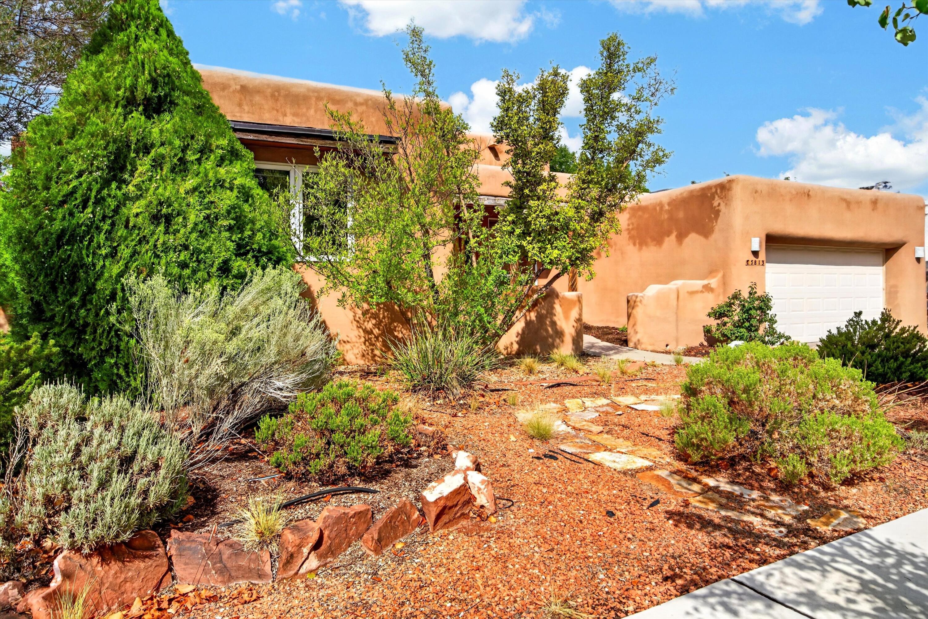 Photo 2 of Single family home for sale at 5813 Balsa Pl Ne, Albuquerque, NM 87111 | MLS# 1110592 | Listing updated on 2026-09-18