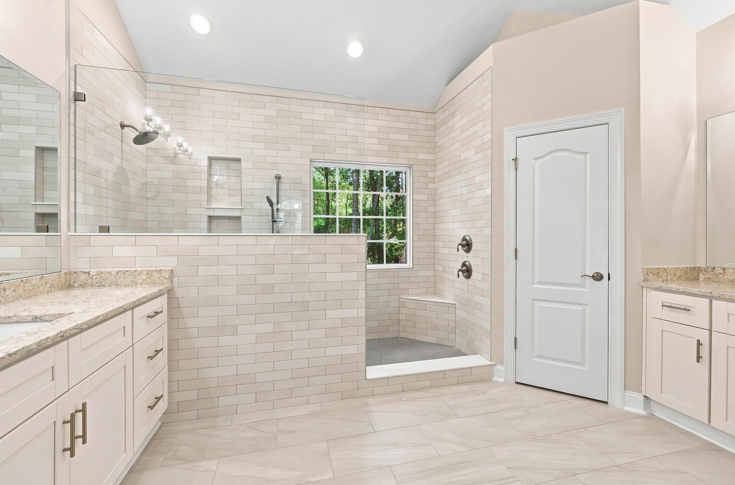 2622279 | Photo 12