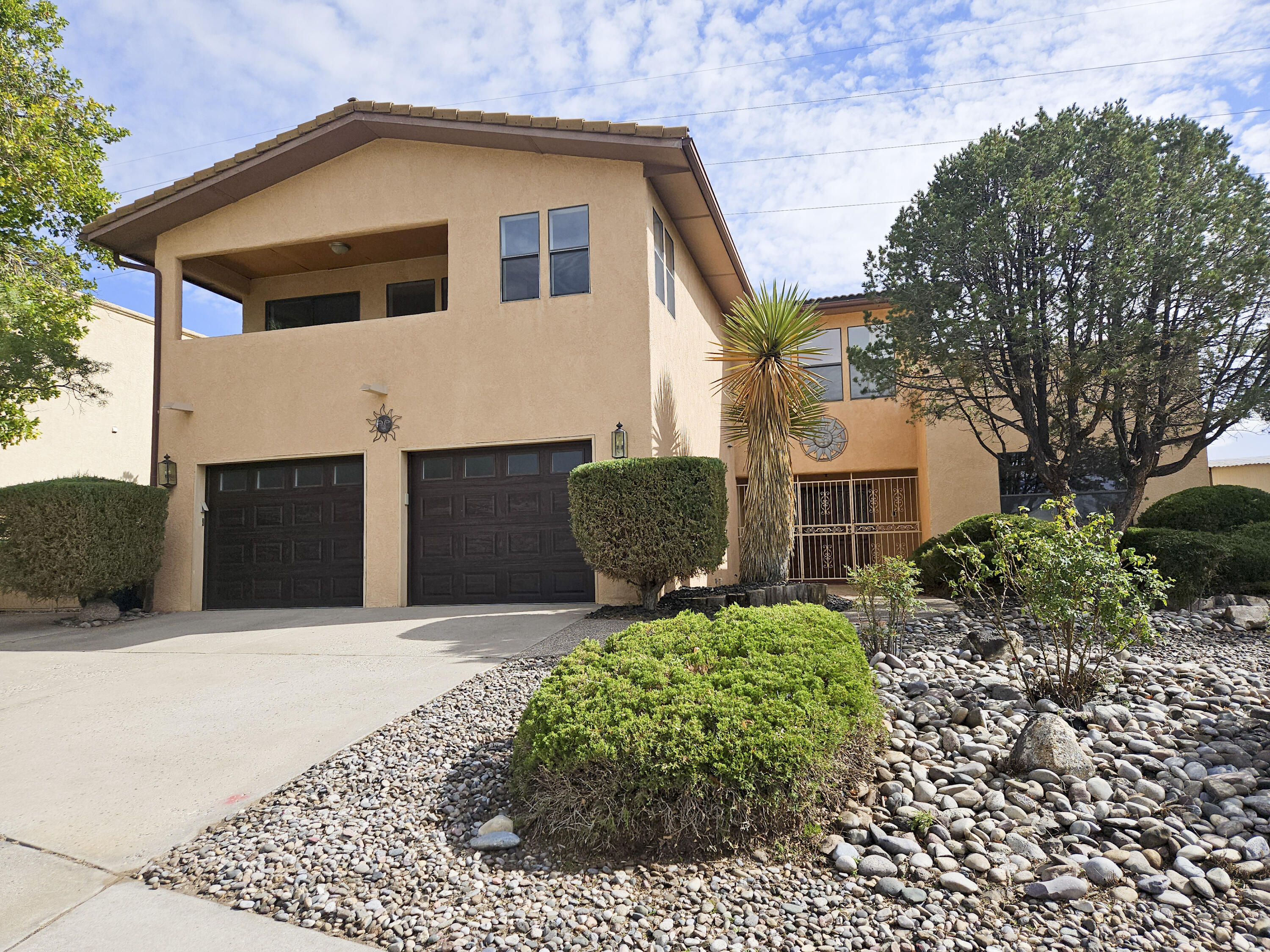 Single family home for sale at 13216 Circulo Largo NE, Albuquerque, NM 87112 | MLS# 1110667