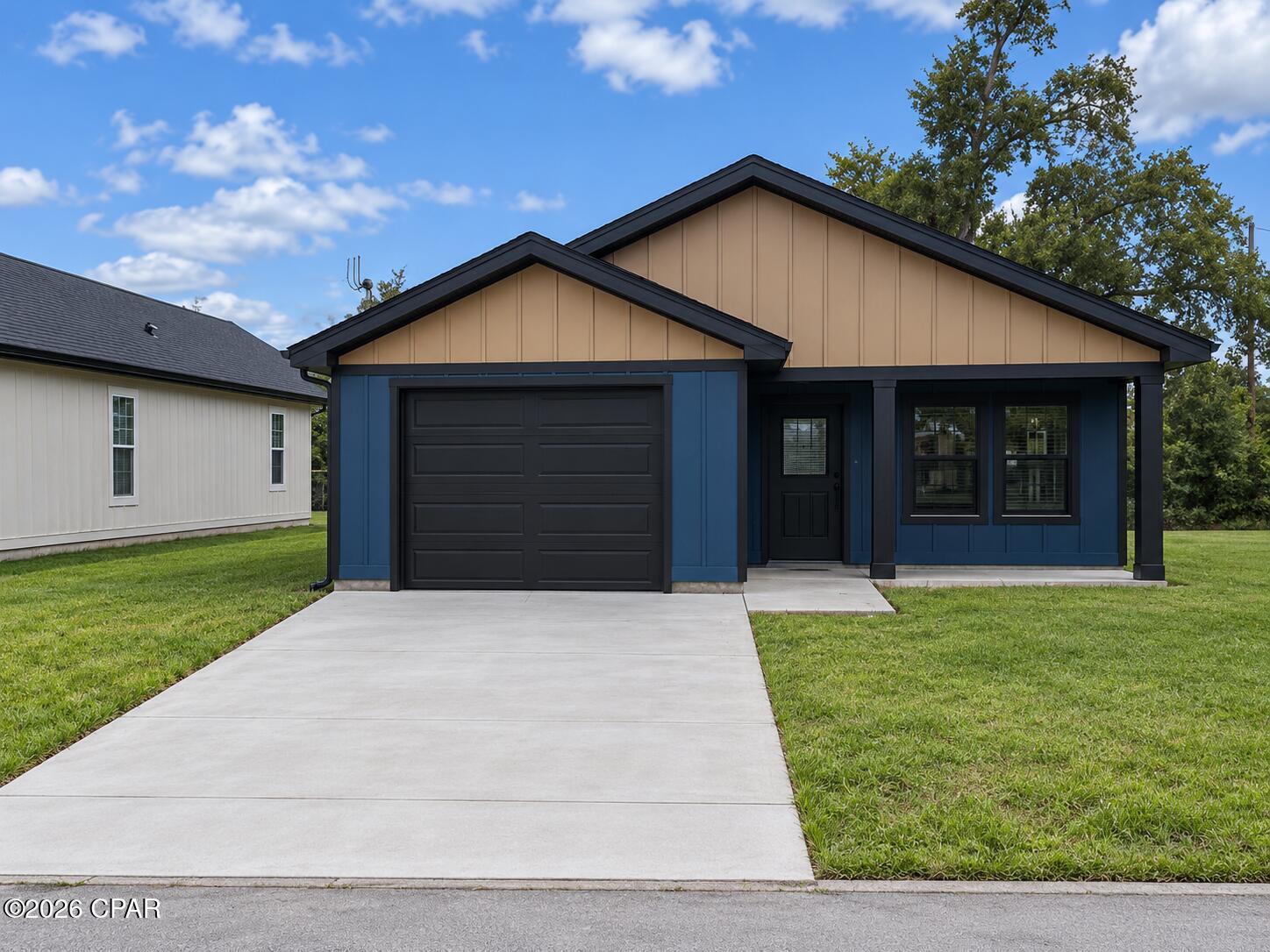 Photo 1 of Townhouse for sale at 609 Maple Ave, Panama City, FL 32401 | MLS# 795207 | Listing updated on 2026-09-10