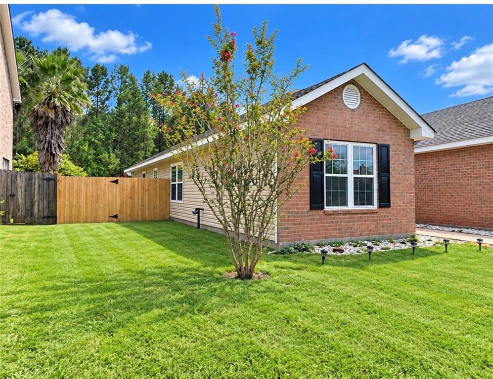 Photo 2 of Single family home for sale at 153 Penn Ml Lakes Blvd, Covington, LA 70435 | MLS# 2576482 | Listing updated on 2026-09-14