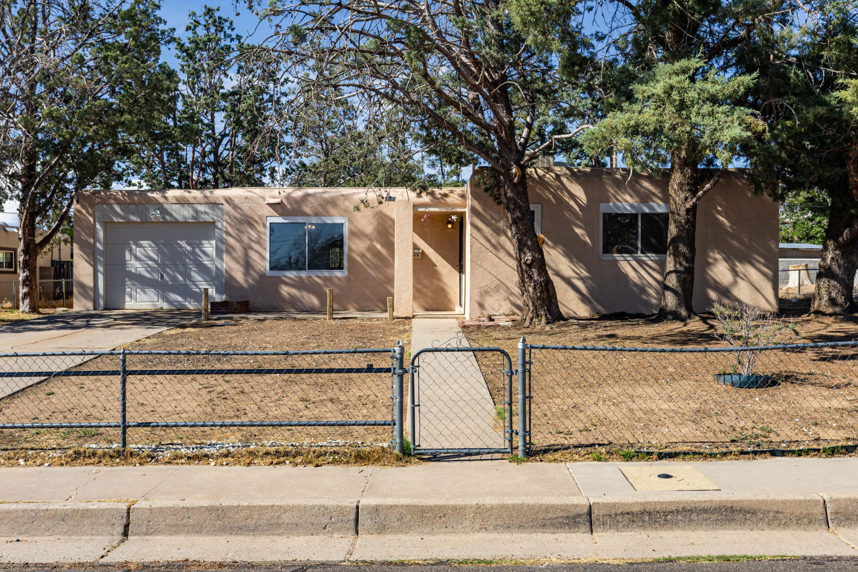 Photo 1 of Single family home for sale at 9405 Parsifal Pl Ne, Albuquerque, NM 87111 | MLS# 1110711 | Listing updated on 2026-09-11