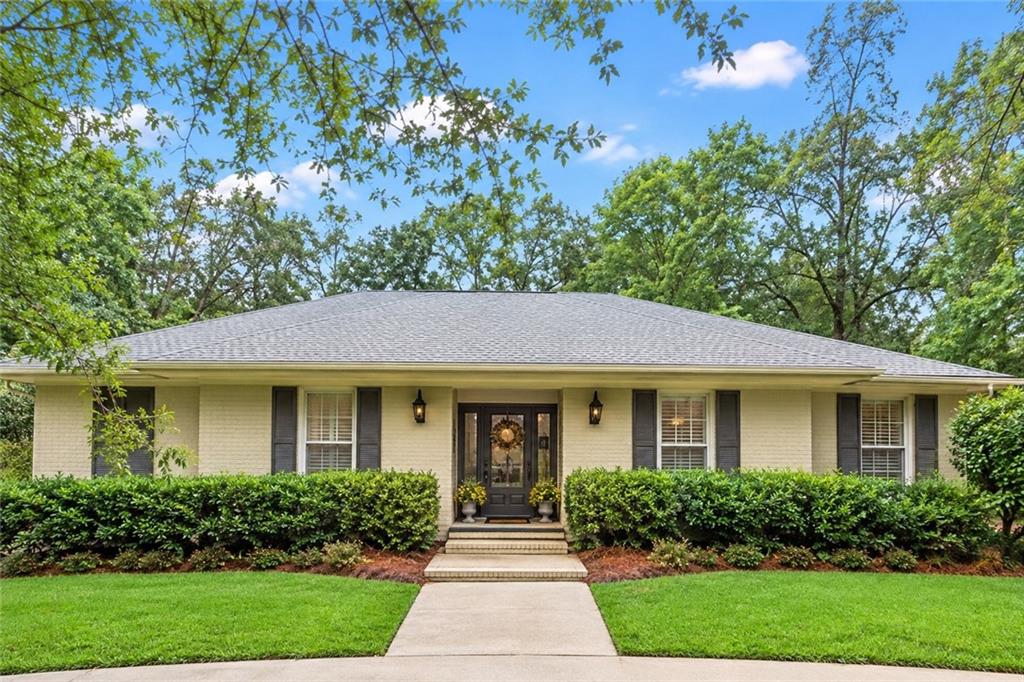 Photo 1 of Single family home for sale at 237 Shaunell Dr, Mandeville, LA 70448 | MLS# 2576587 | Listing updated on 2026-10-10