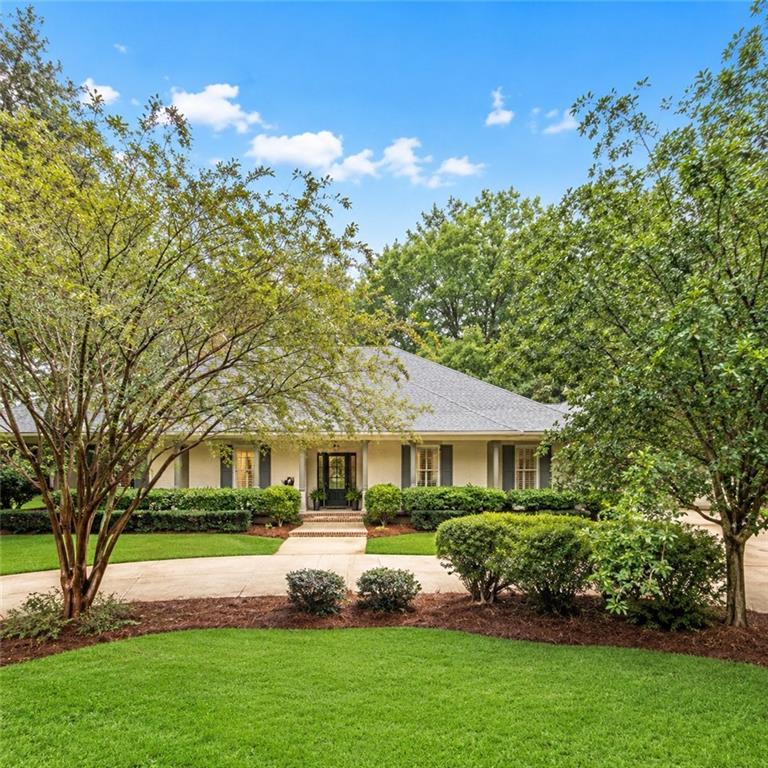 Photo 3 of Single family home for sale at 237 Shaunell Dr, Mandeville, LA 70448 | MLS# 2576587 | Listing updated on 2026-10-10
