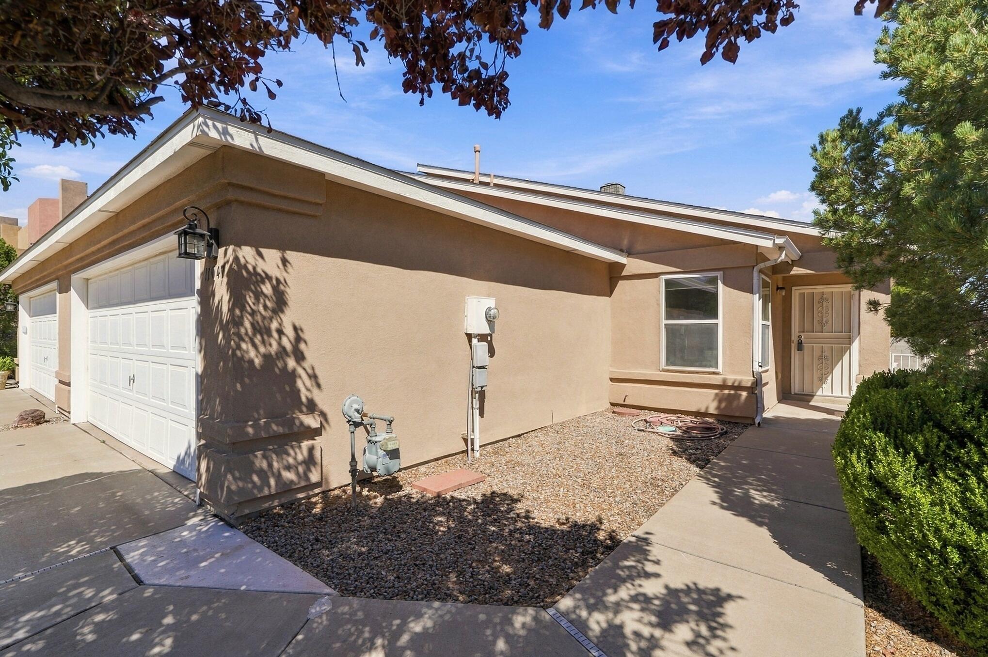 11047 Vistazo Place SE