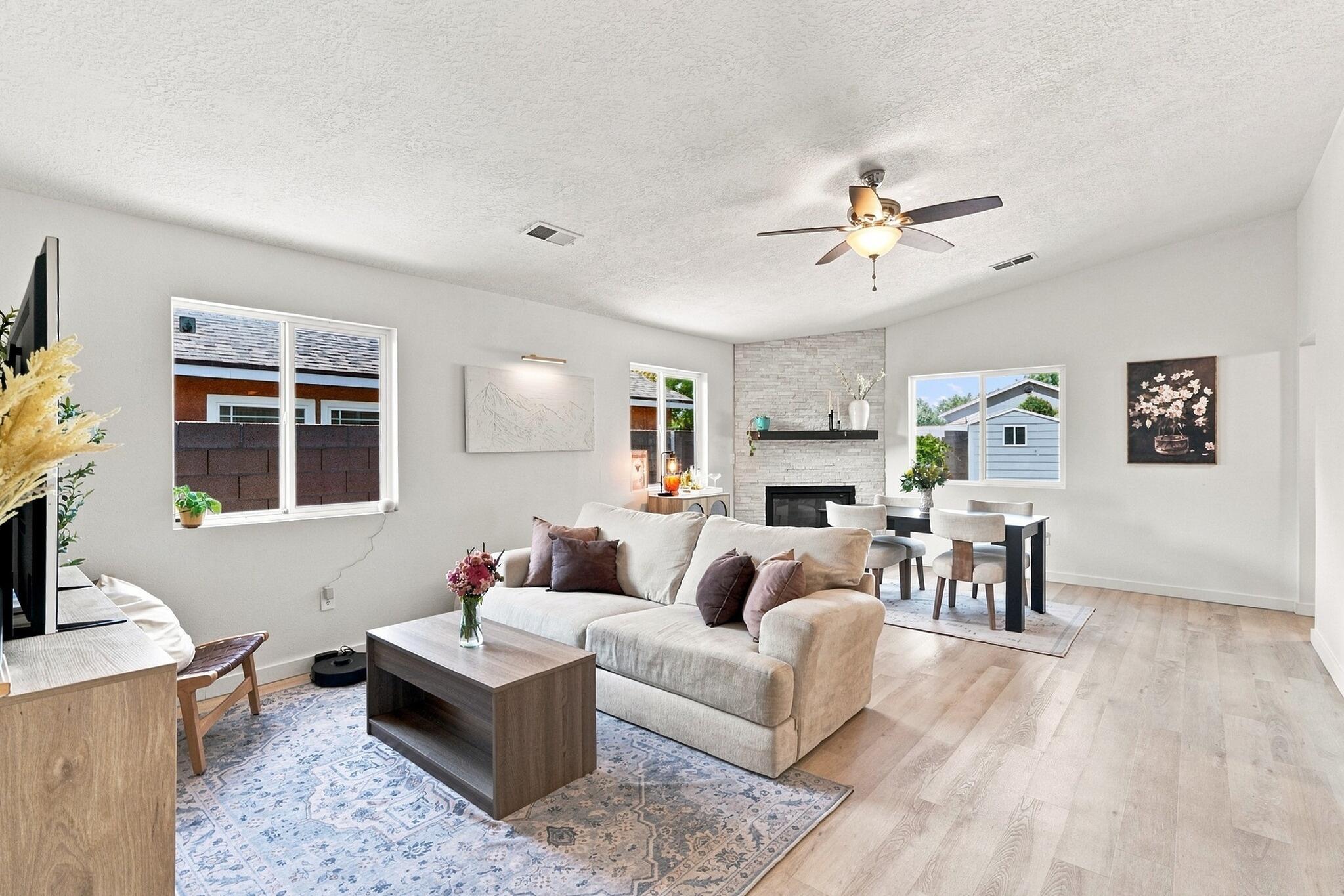 Photo 2 of Sale Pending at 11601 Medicine Bow Pl Se, Albuquerque, NM 87123 | MLS# 1110793 | Listing updated on 2026-09-14