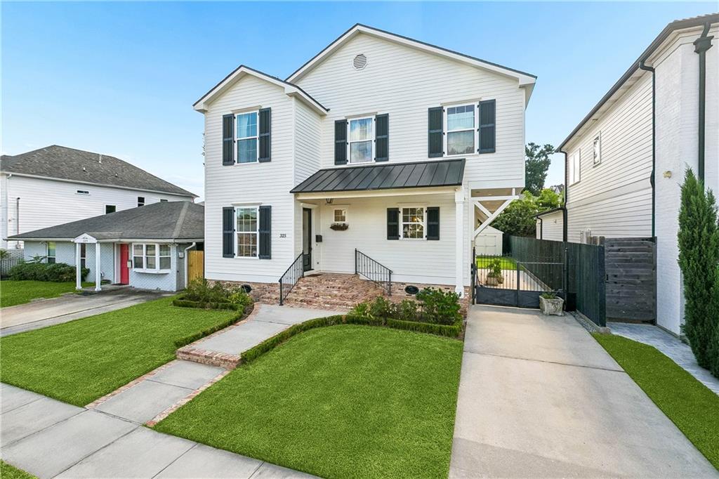Photo 2 of Single family home for sale at 325 Metairie Hts Ave, Metairie, LA 70001 | MLS# 2576603 | Listing updated on 2026-09-14