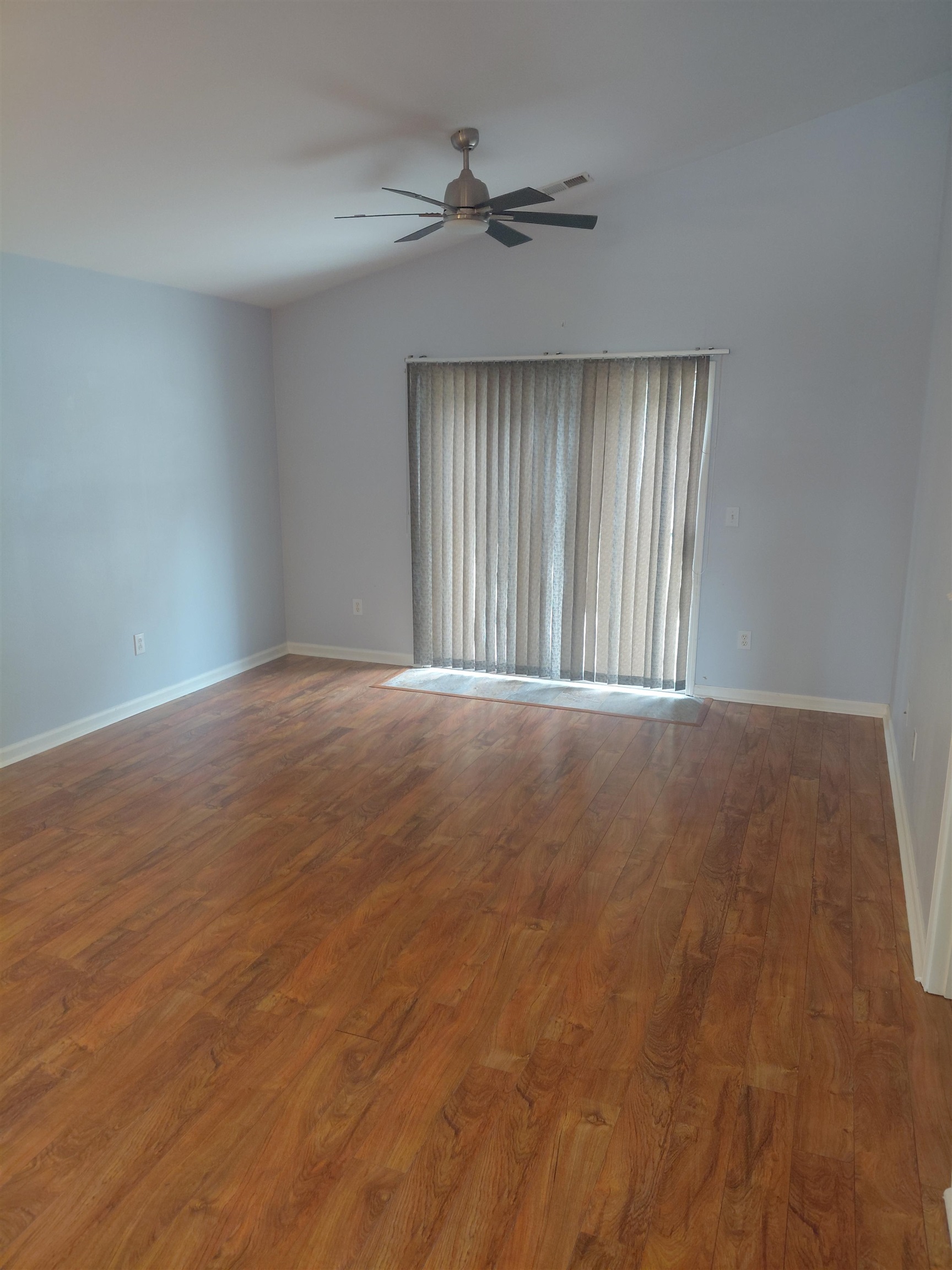 Photo 3 of Single family home for sale at 904 Silvercrest Dr, Myrtle Beach, SC 29579 | MLS# 2622494 | Listing updated on 2026-09-25