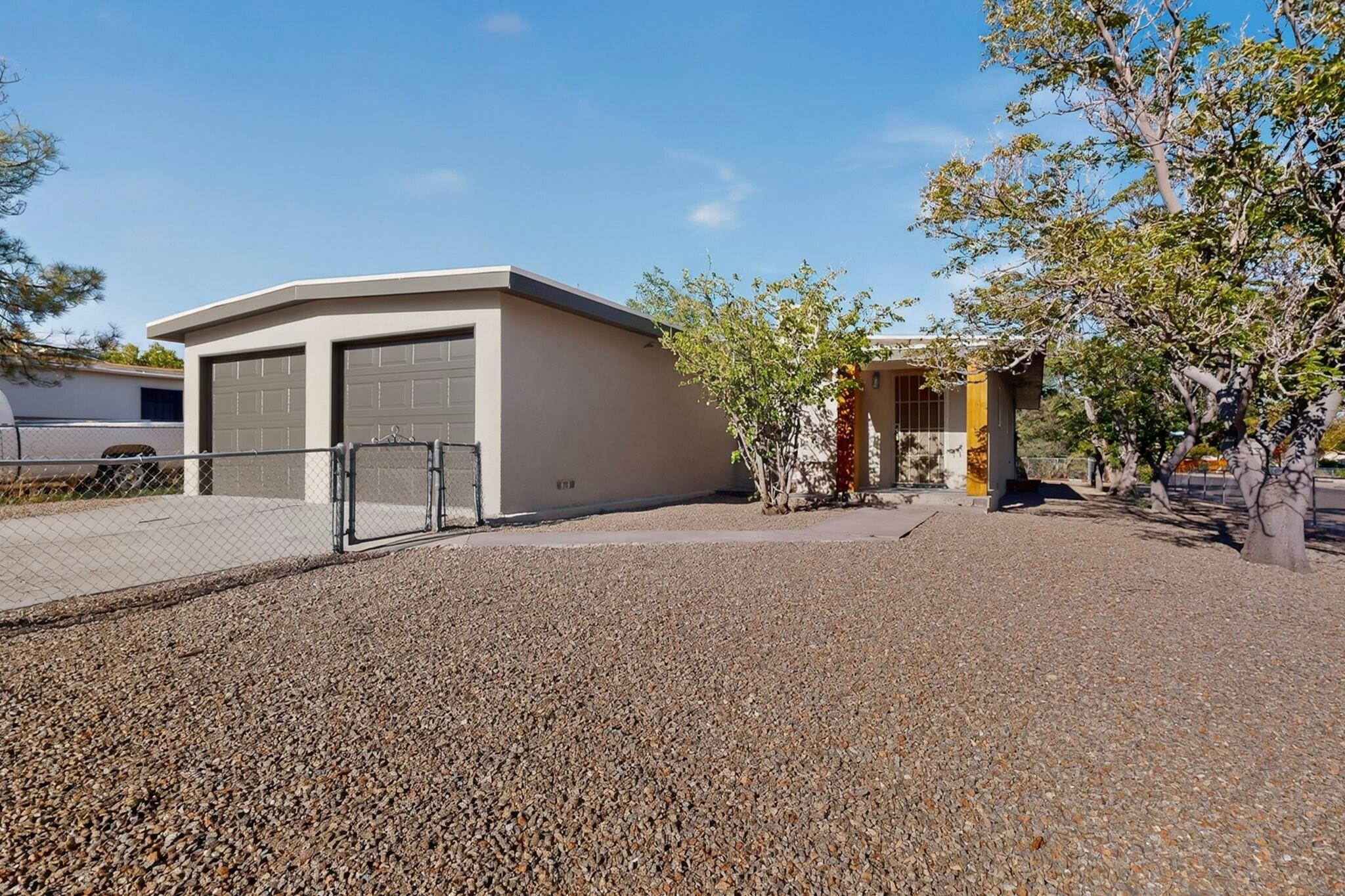 Photo 2 of Sale Pending at 245 Garcia St Ne, Albuquerque, NM 87123 | MLS# 1110813 | Listing updated on 2026-09-16