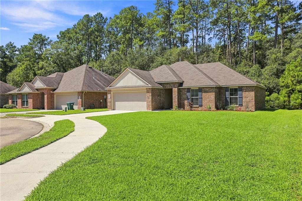 Photo 2 of Single family home for sale at 42431 Evangeline Dr, Hammond, LA 70403 | MLS# 2576796 | Listing updated on 2026-09-11
