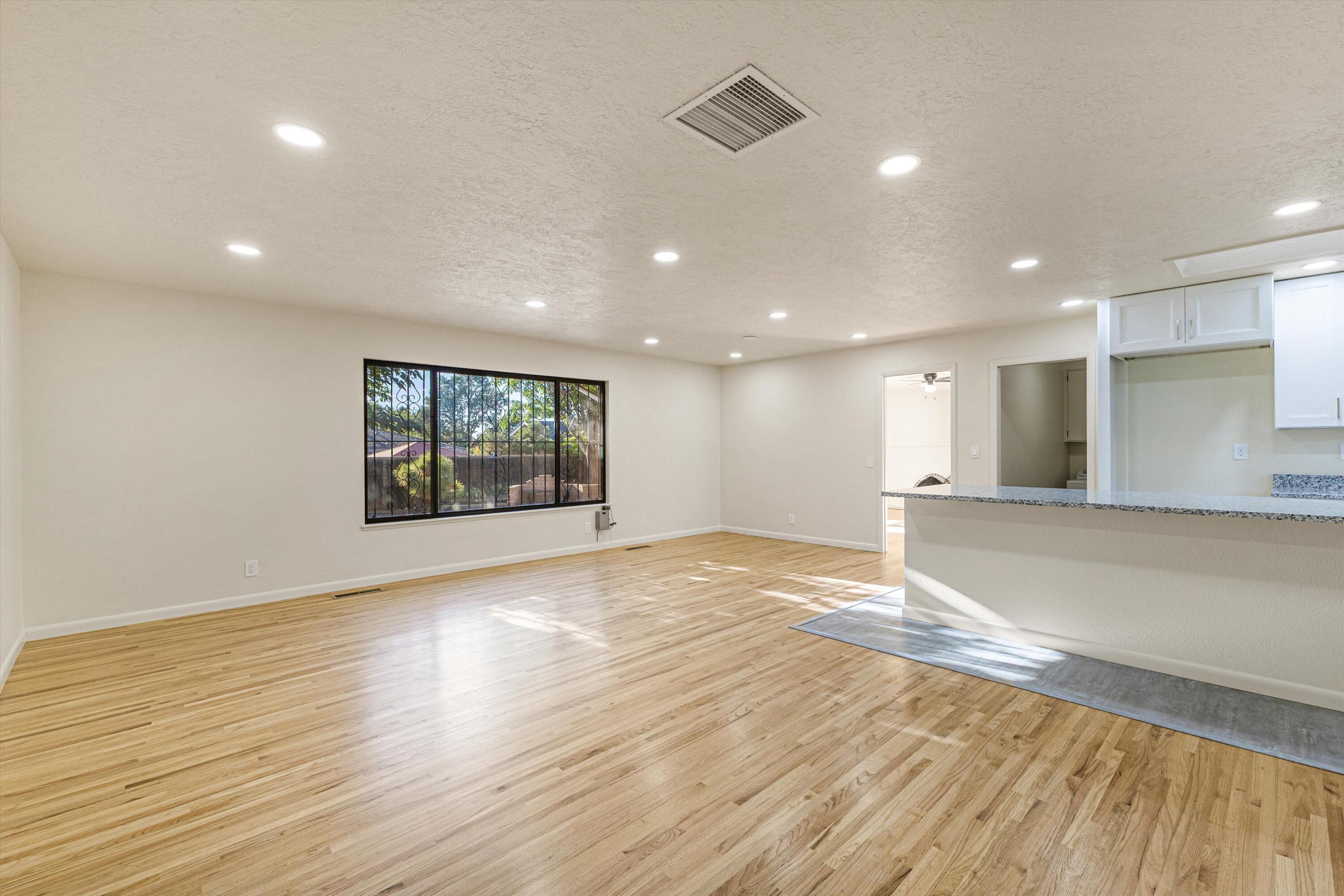 Photo 4 of Single family home for sale at 4513 Andrew Dr NE, Albuquerque, NM 87109 | MLS# 1110850 | Listing updated on 2026-09-11