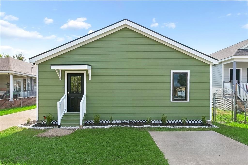Photo 2 of Single family home for sale at 1107 S Upland Ave, Metairie, LA 70003 | MLS# 2575617 | Listing updated on 2026-09-12