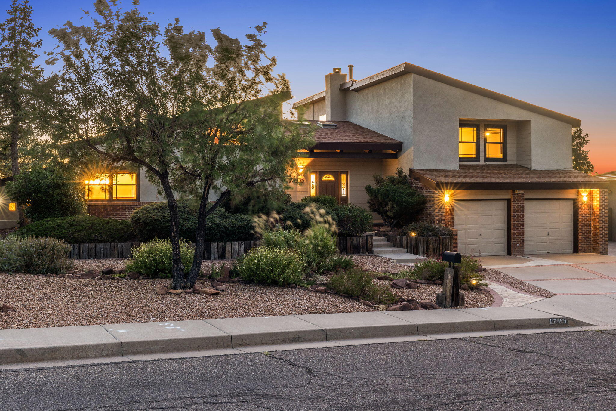 Photo 2 of Single family home for sale at 1709 Antonio Dr Ne, Albuquerque, NM 87112 | MLS# 1110862 | Listing updated on 2026-09-13