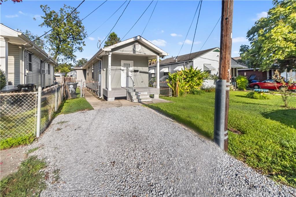 Photo 3 of Single family home for sale at 1237 Casa Calvo St, New Orleans, LA 70114 | MLS# 2576501 | Listing updated on 2026-10-09