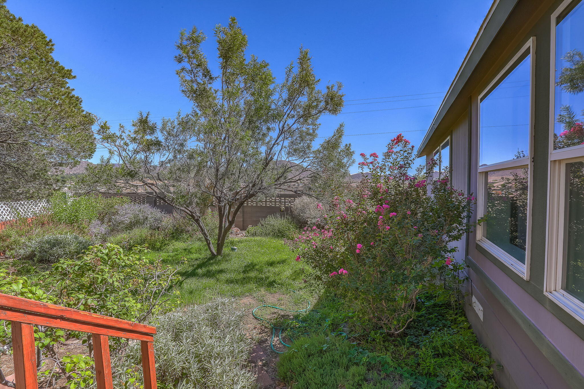 Photo 3 of Manufactured home for sale at 11638 Wild Horse Trl SE, Albuquerque, NM 87123 | MLS# 1110896 | Listing updated on 2026-09-12