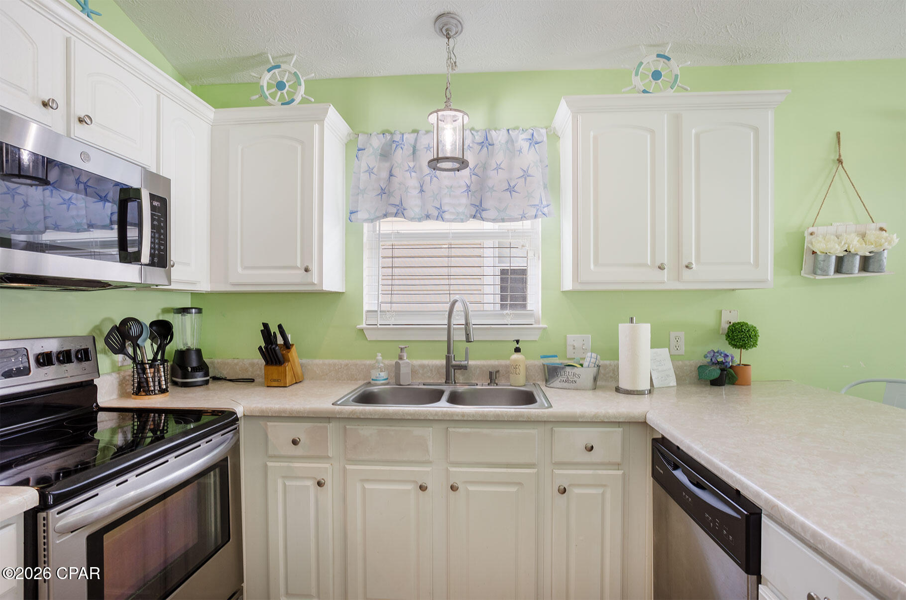 11712 Sand Castle Lane, Panama City Beach, FL 32407 thumbnail, photo 20 of 39