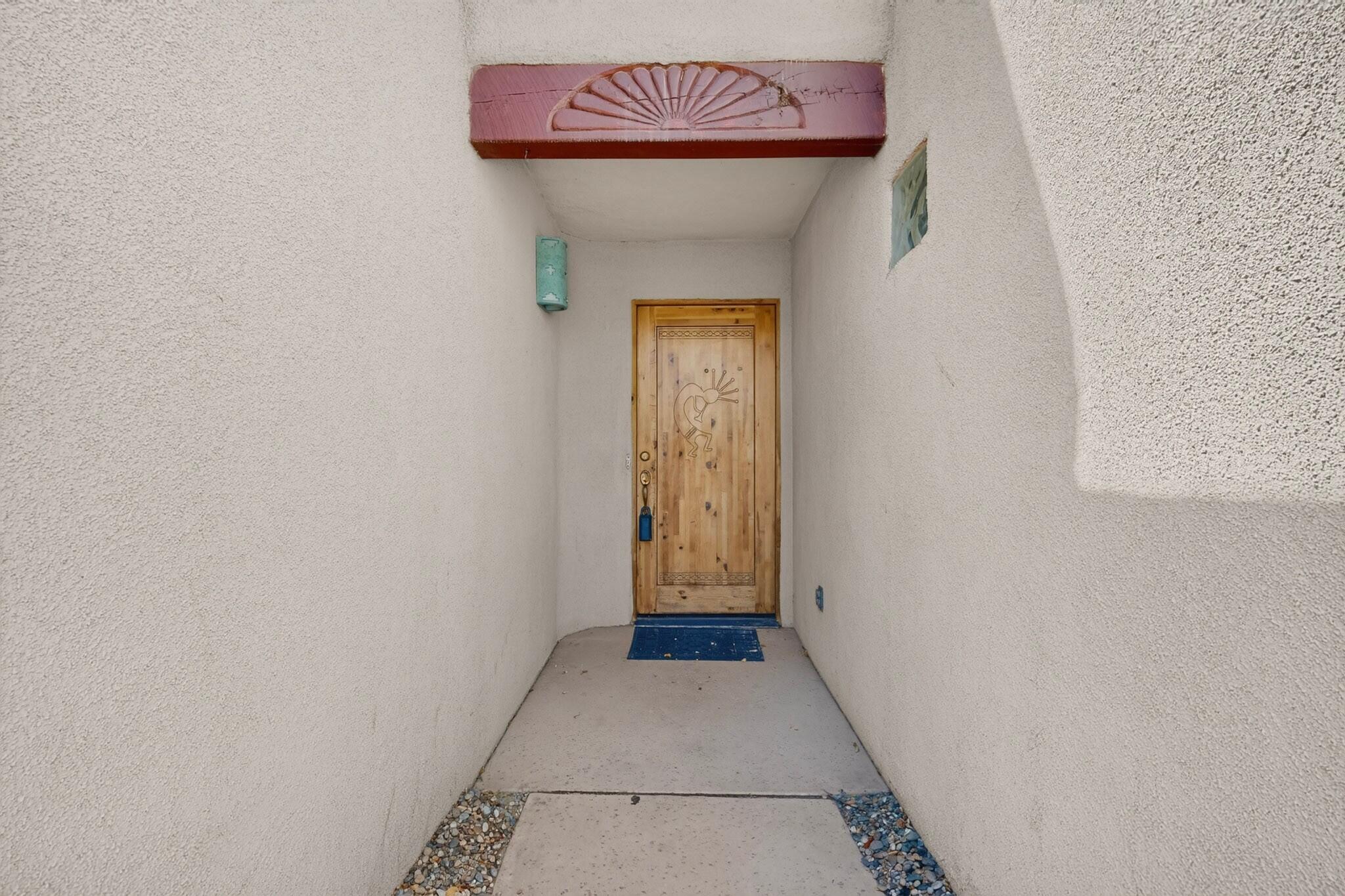 Photo 4 of Single family home for sale at 531 Via Patria SW, Albuquerque, NM 87121 | MLS# 1110929 | Listing updated on 2026-09-19
