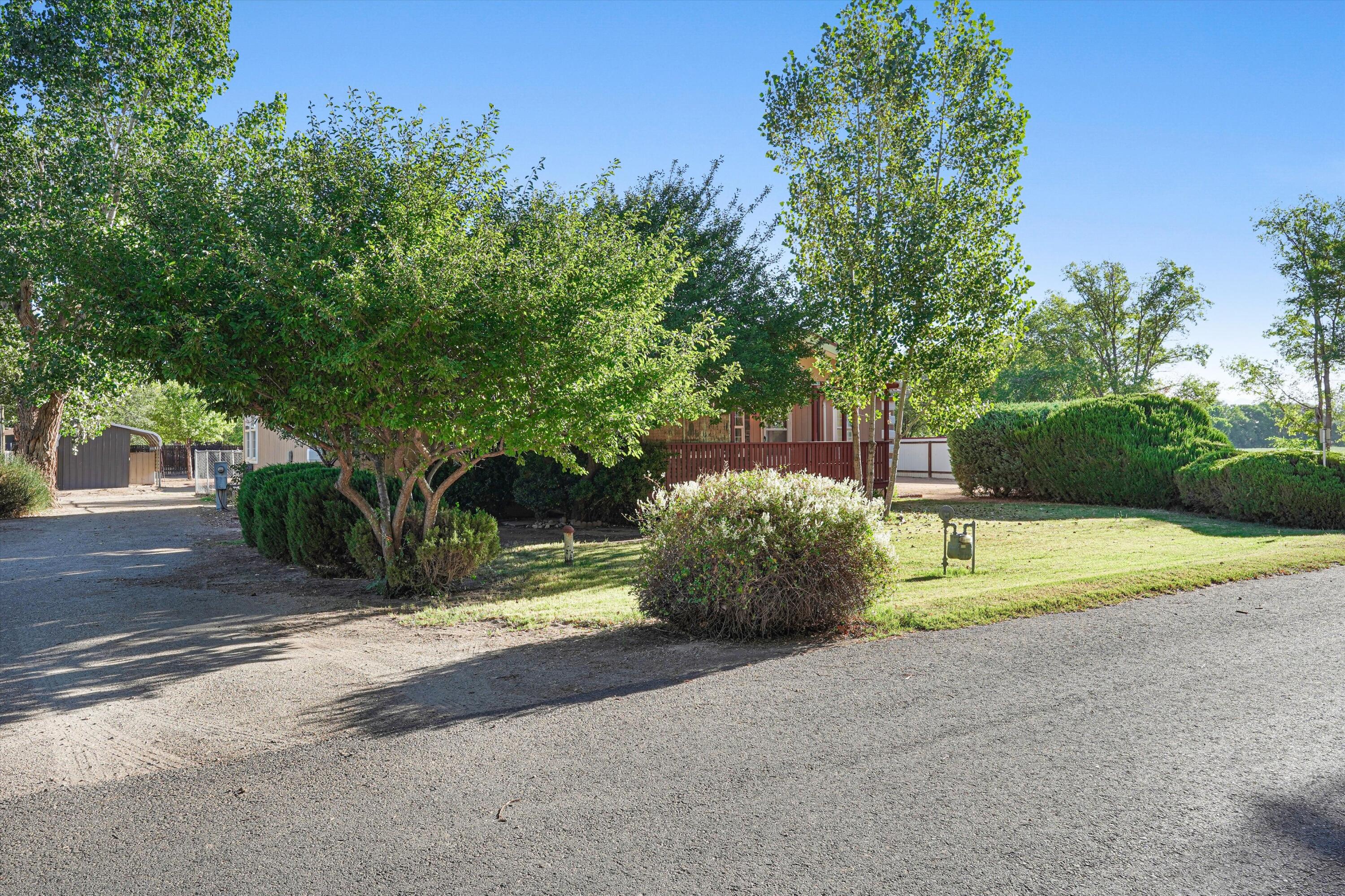 Photo 3 of Manufactured home for sale at 1300 Robyn Pl SW, Los Lunas, NM 87031 | MLS# 1110928 | Listing updated on 2026-09-14