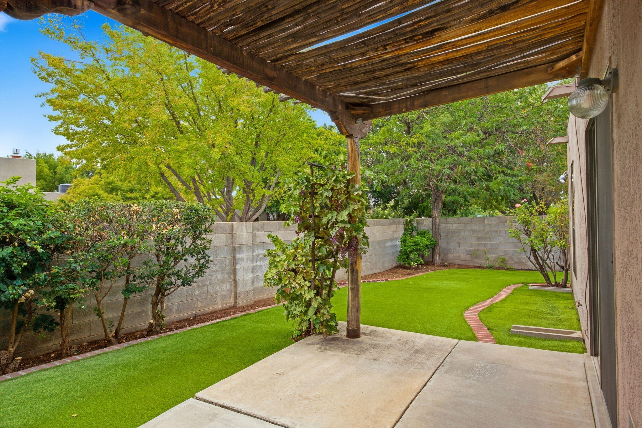 Photo 1 of Townhouse for sale at 7452 Burlison Dr Ne, Albuquerque, NM 87109 | MLS# 1110936 | Listing updated on 2026-09-17