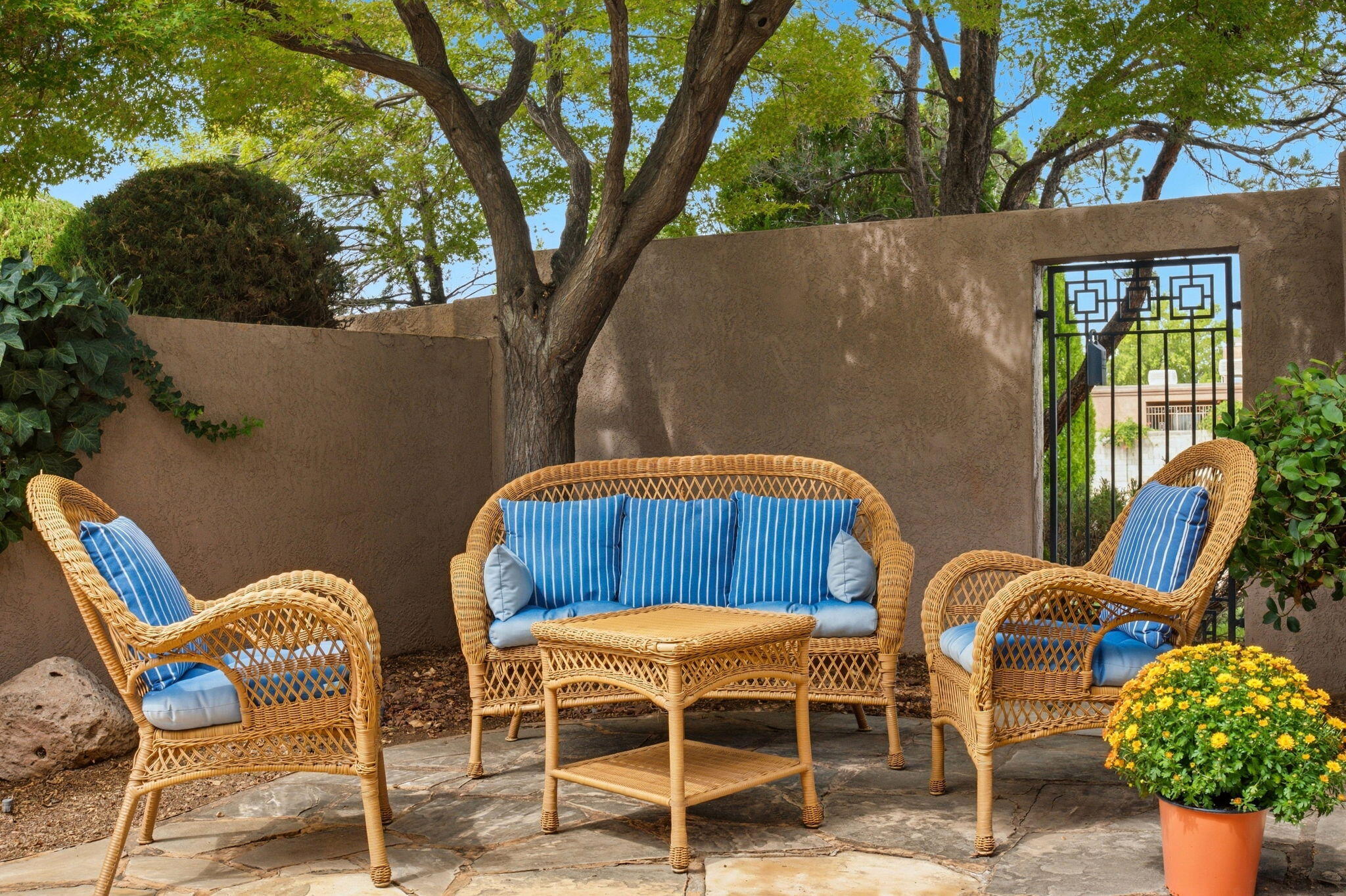Photo 2 of Townhouse for sale at 7452 Burlison Dr Ne, Albuquerque, NM 87109 | MLS# 1110936 | Listing updated on 2026-09-17