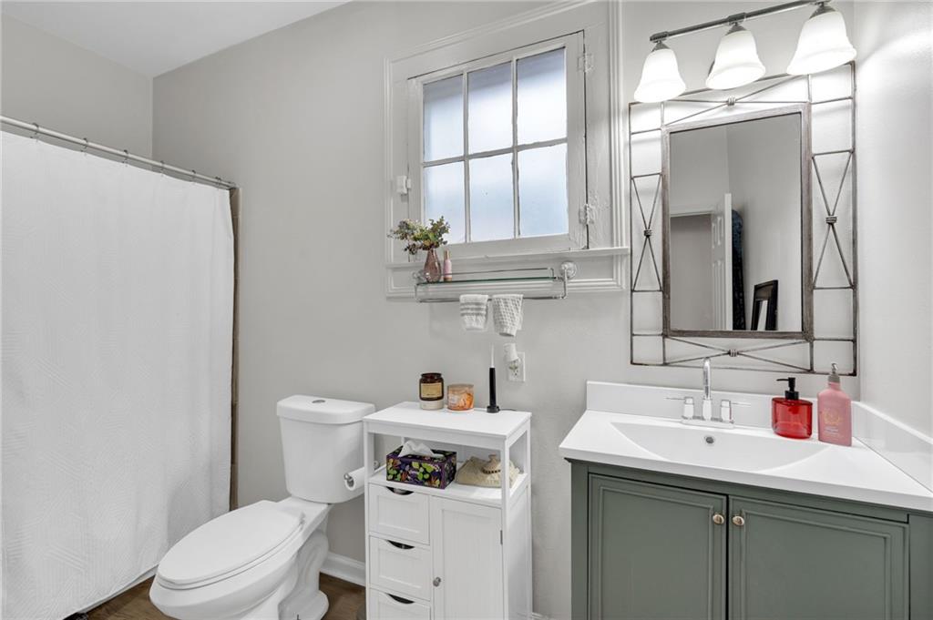 Listing Photo 4 - Condo for sale in building located at 3605 07 Calhoun St, New Orleans, LA 70125
