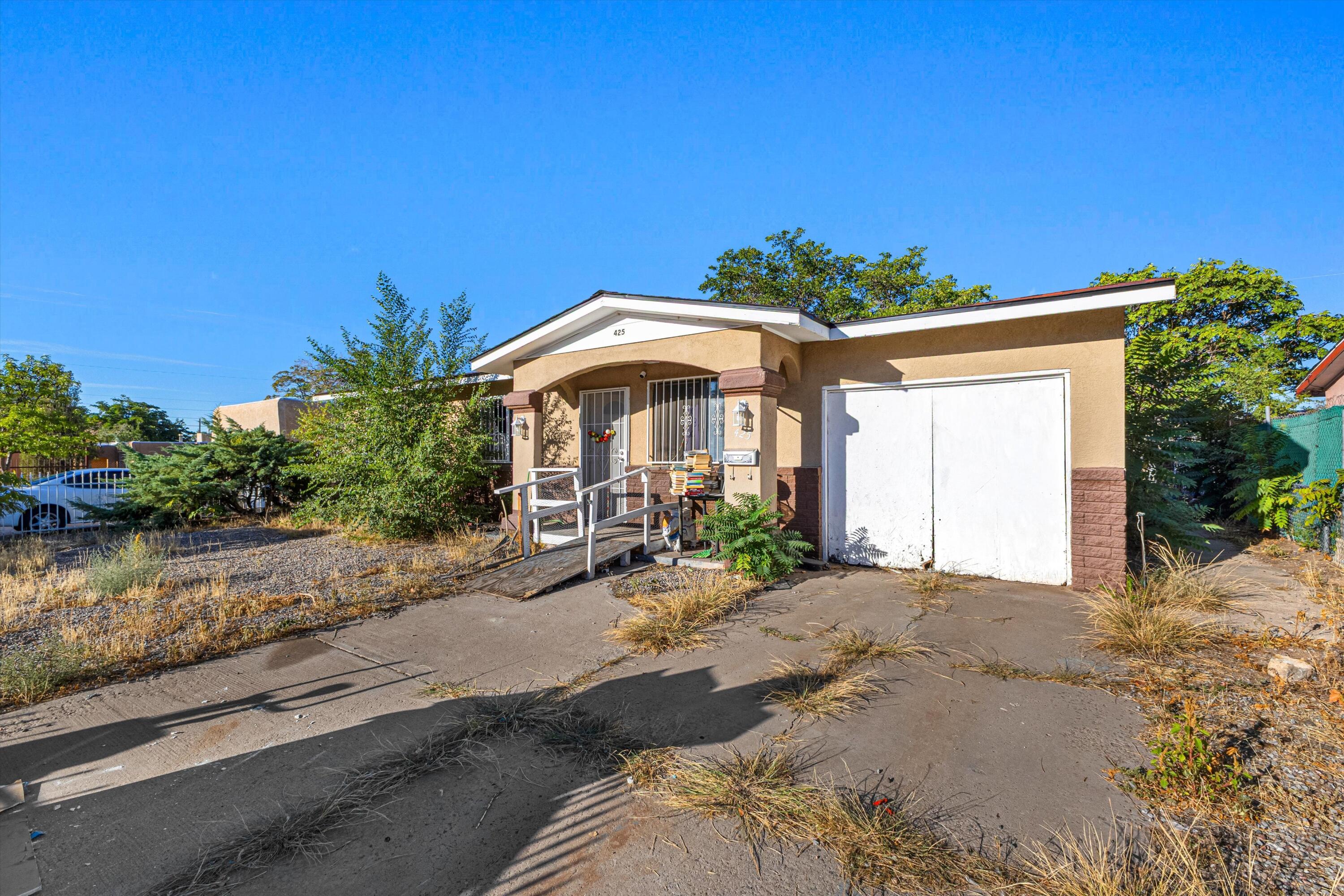 Single family home for sale at 425 60th Street SW, Albuquerque, NM 87121 | MLS# 1110983