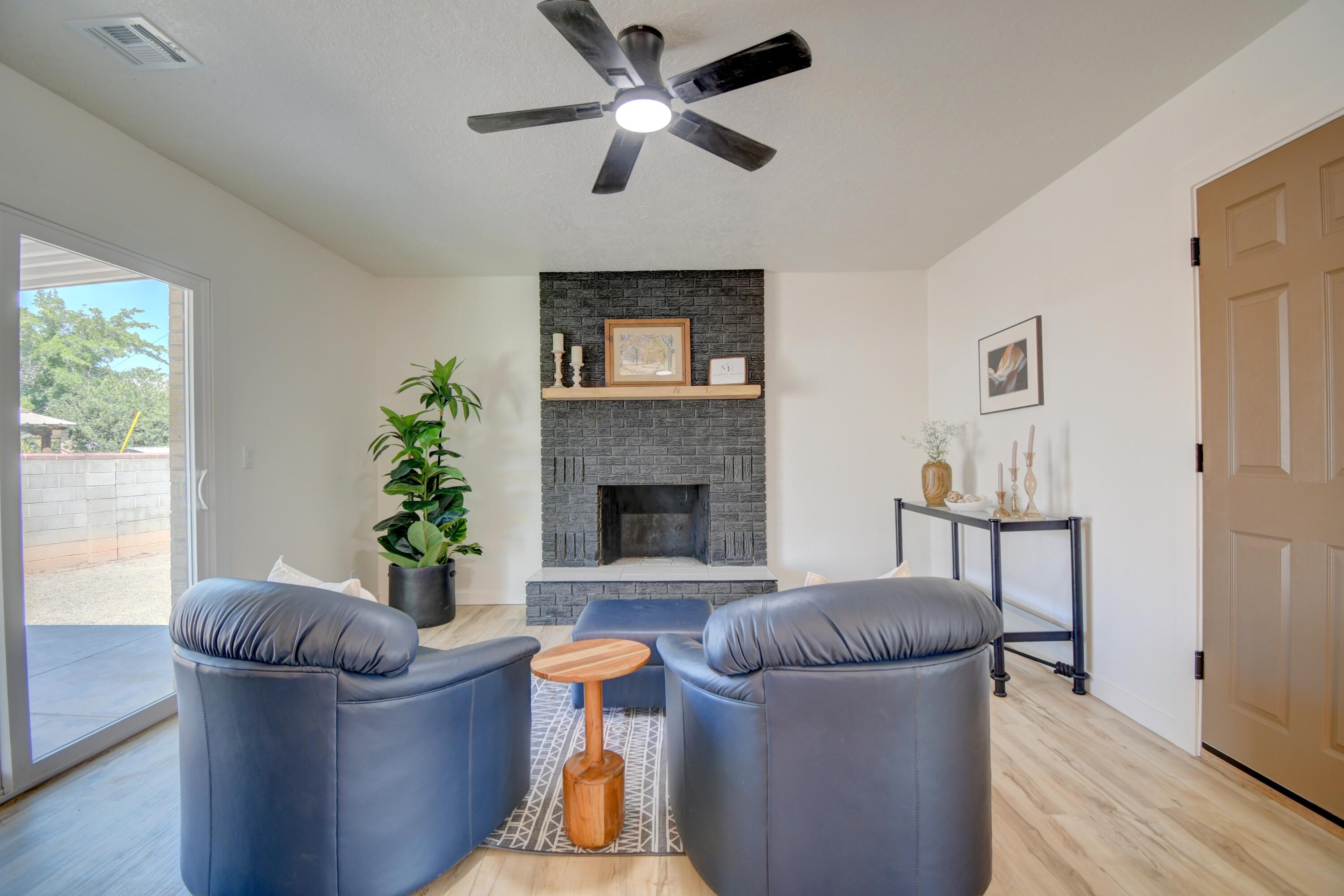Photo 4 of Single family home for sale at 2909 18th Street NW, Albuquerque, NM 87104 | MLS# 1110986 | Listing updated on 2026-09-18