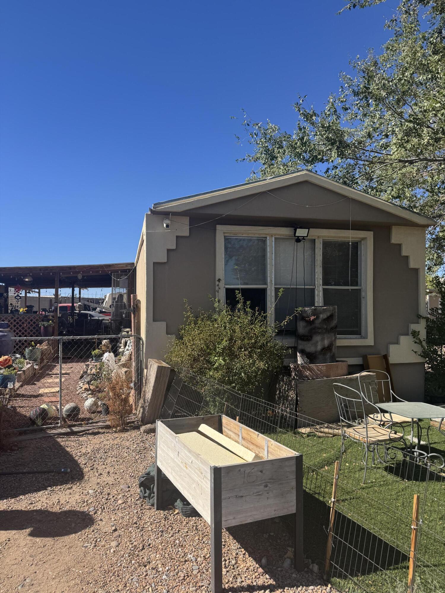 Photo 2 of Manufactured home for sale at 2911 Ervien Ln Sw #16, Albuquerque, NM 87121 | MLS# 1110987 | Listing updated on 2026-09-15