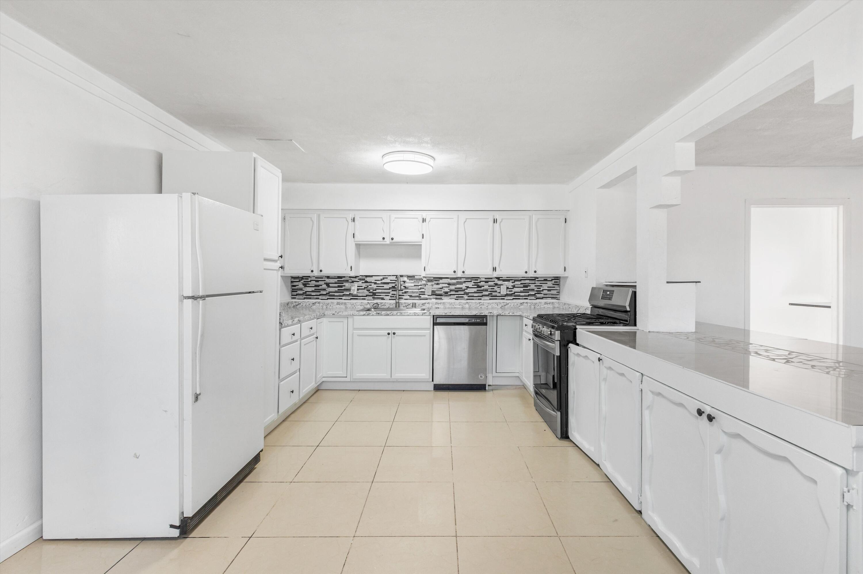 Photo 4 of Single family home for sale at 3513 Camino Alameda SW, Albuquerque, NM 87105 | MLS# 1111005 | Listing updated on 2026-10-09