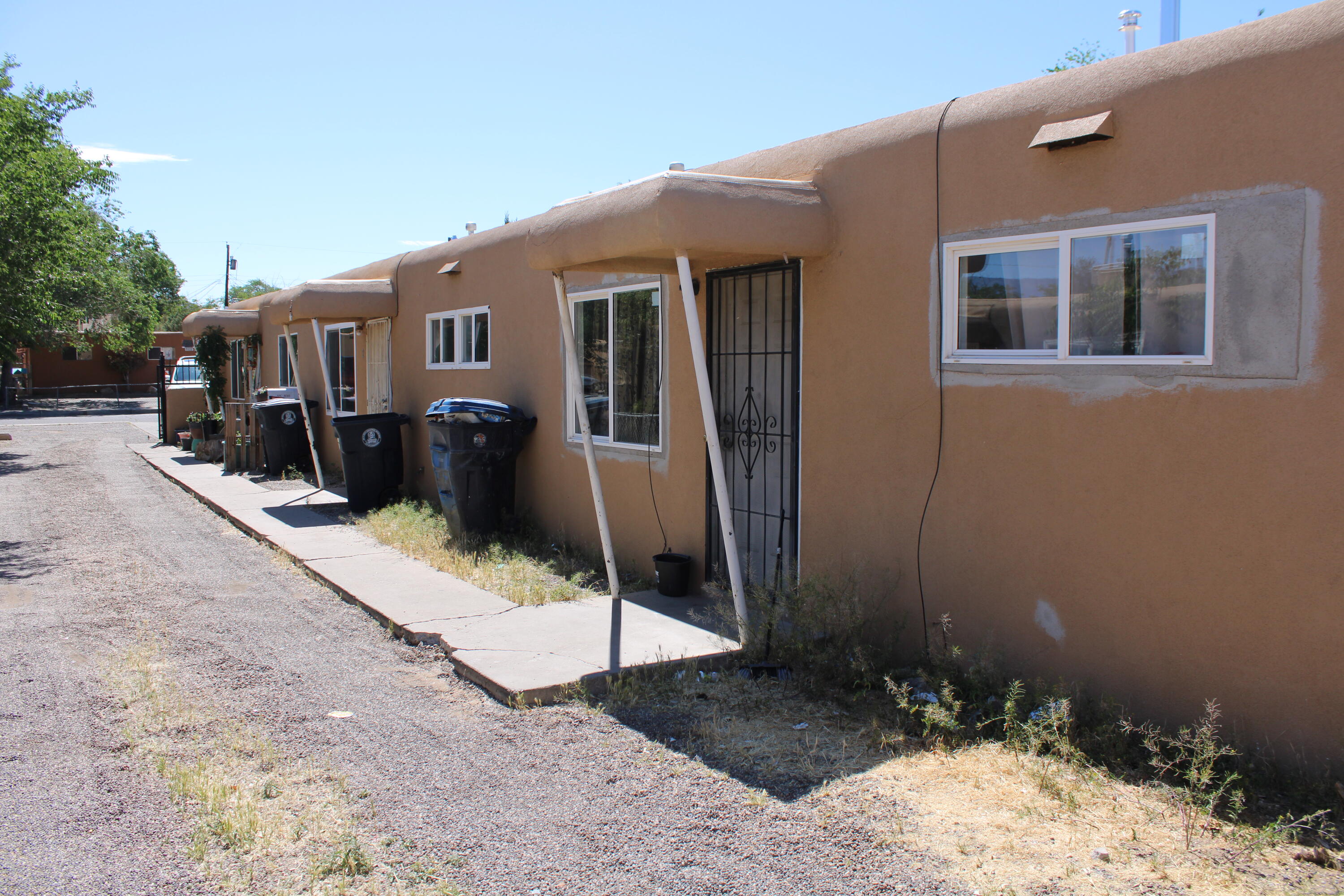 Photo 3 of Multi family home for sale at 511 Texas St Ne, Albuquerque, NM 87108 | MLS# 1111017 | Listing updated on 2026-09-15