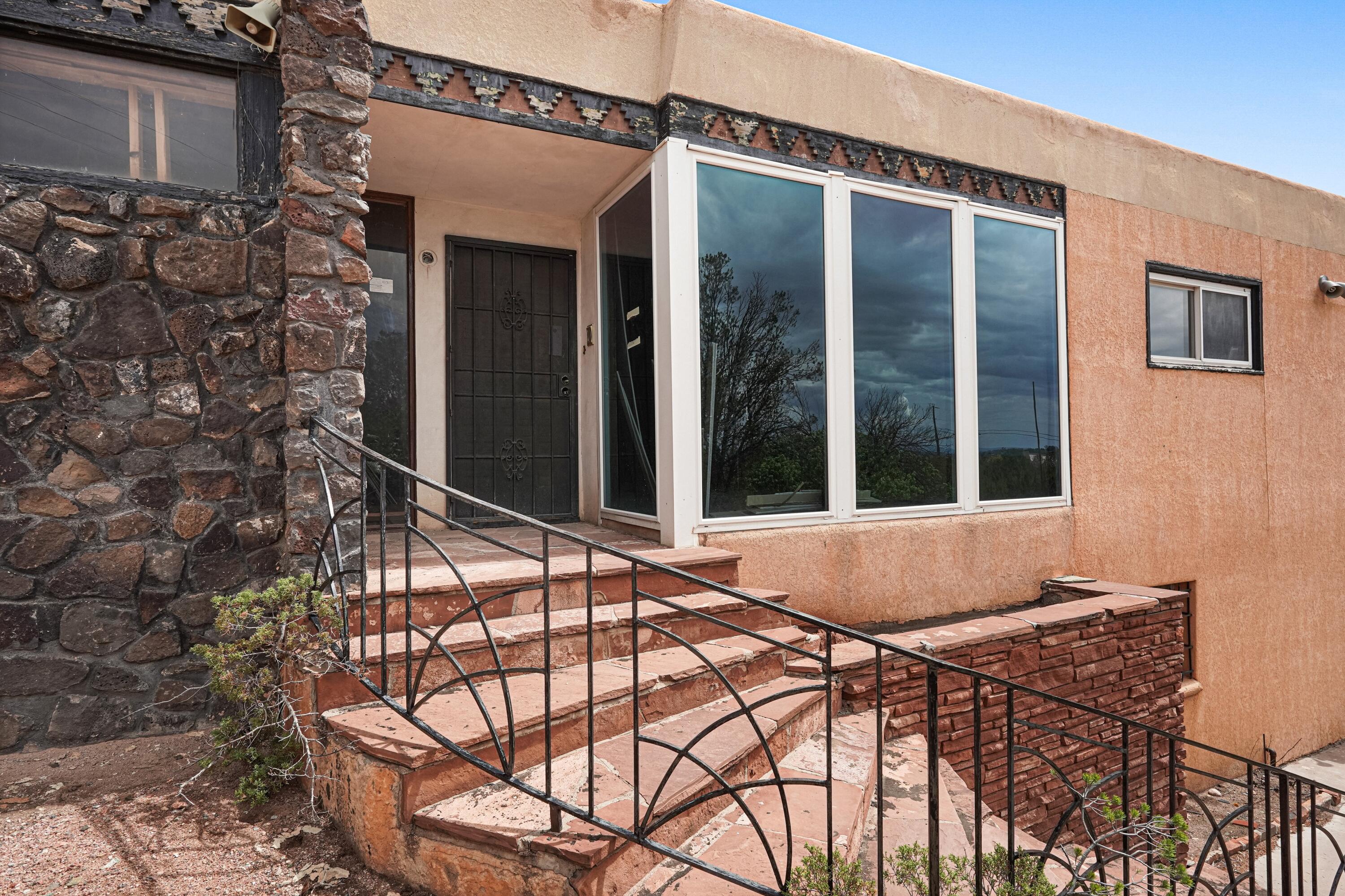 Photo 2 of Single family home for sale at 1023 Bishops Lodge Rd, Santa Fe, NM 87501 | MLS# 1111054 | Listing updated on 2026-09-16
