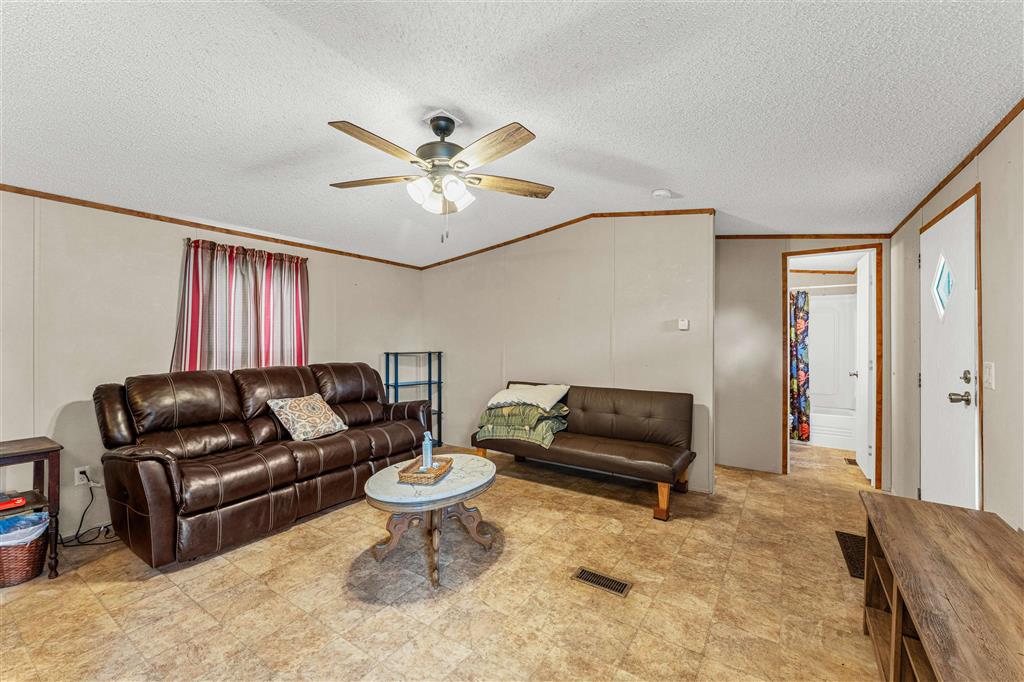 101 Yoakum Avenue — photo 3