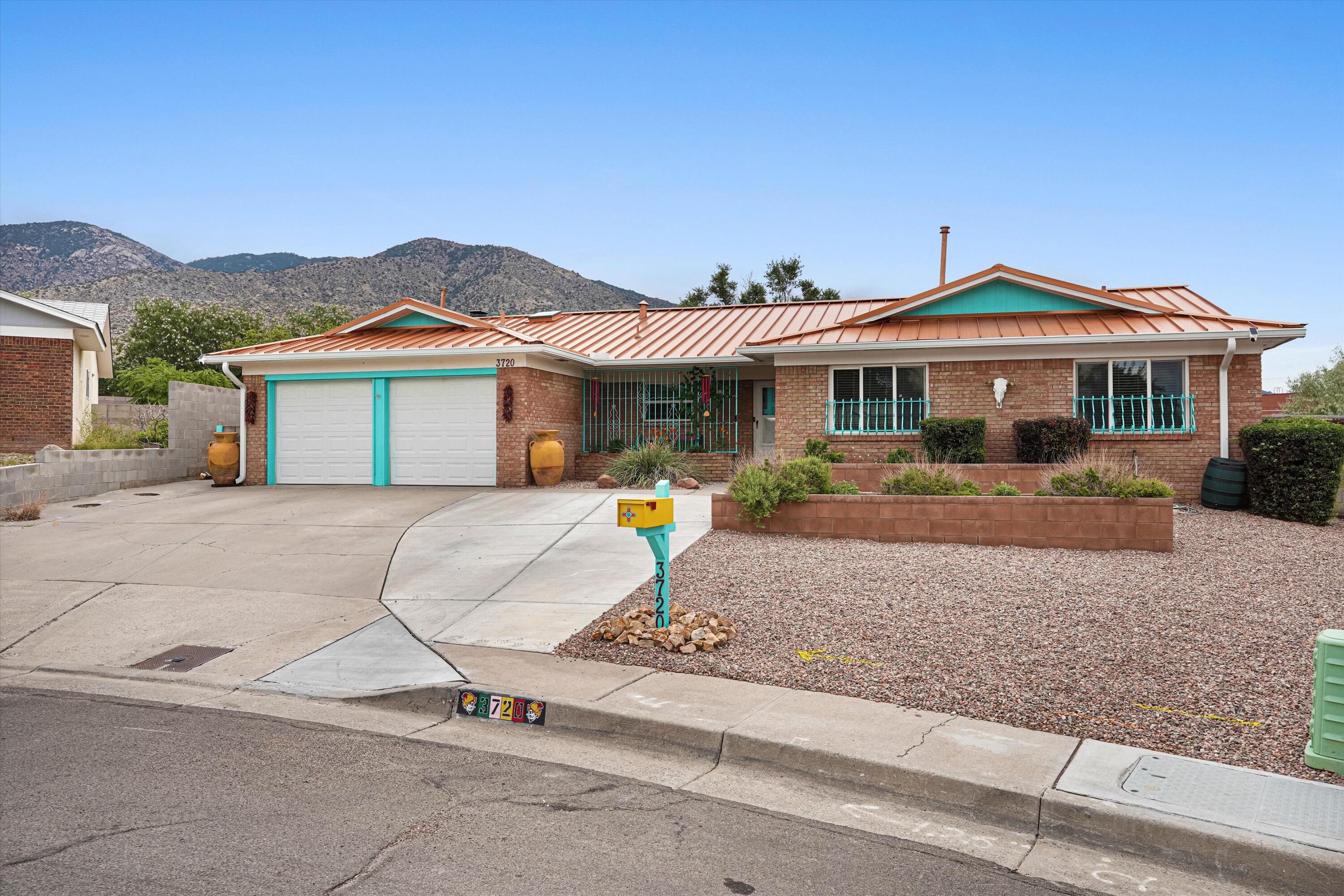 Photo 3 of Single family home for sale at 3720 Big Bnd Rd Ne, Albuquerque, NM 87111 | MLS# 1111065 | Listing updated on 2026-09-17