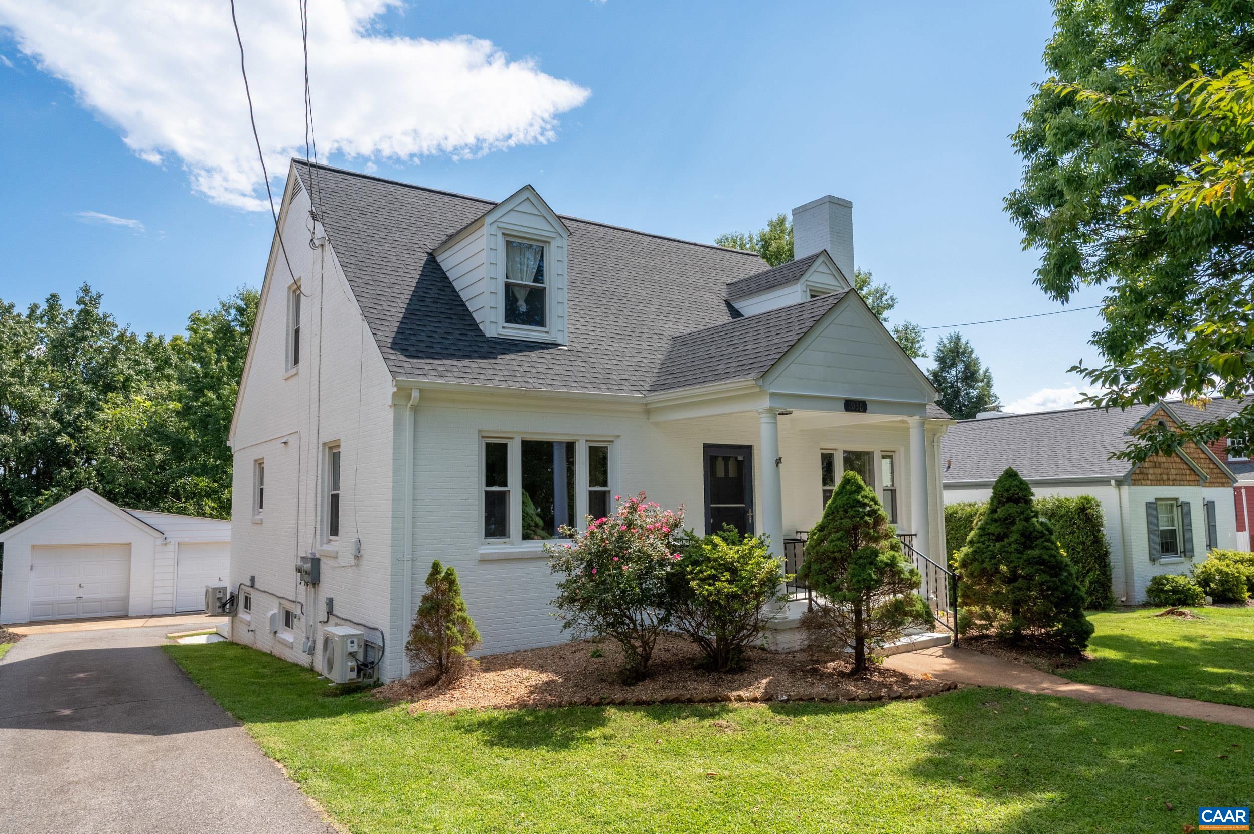 1036 Locust Ave