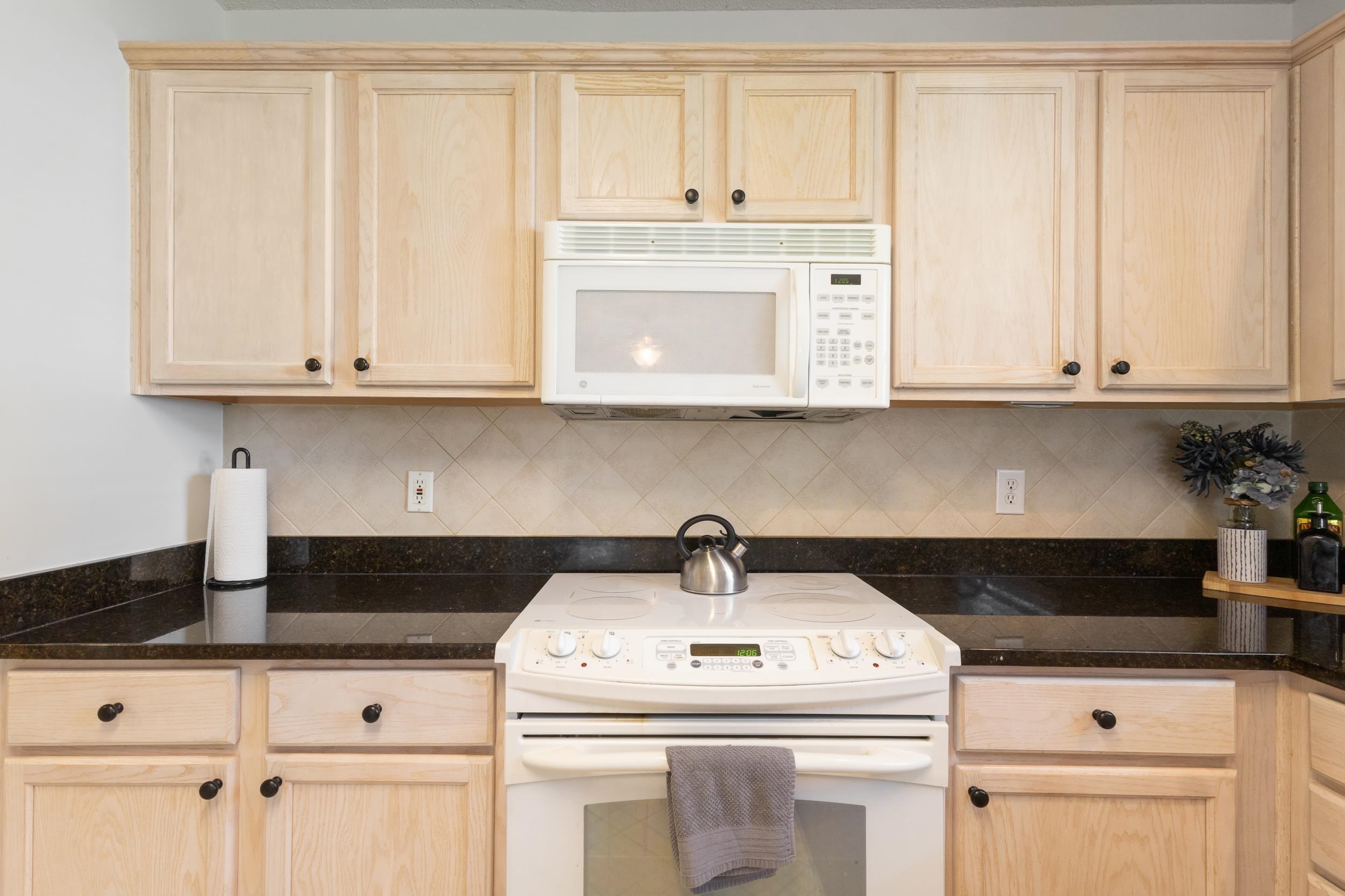 4504 Greenbriar Dr. 