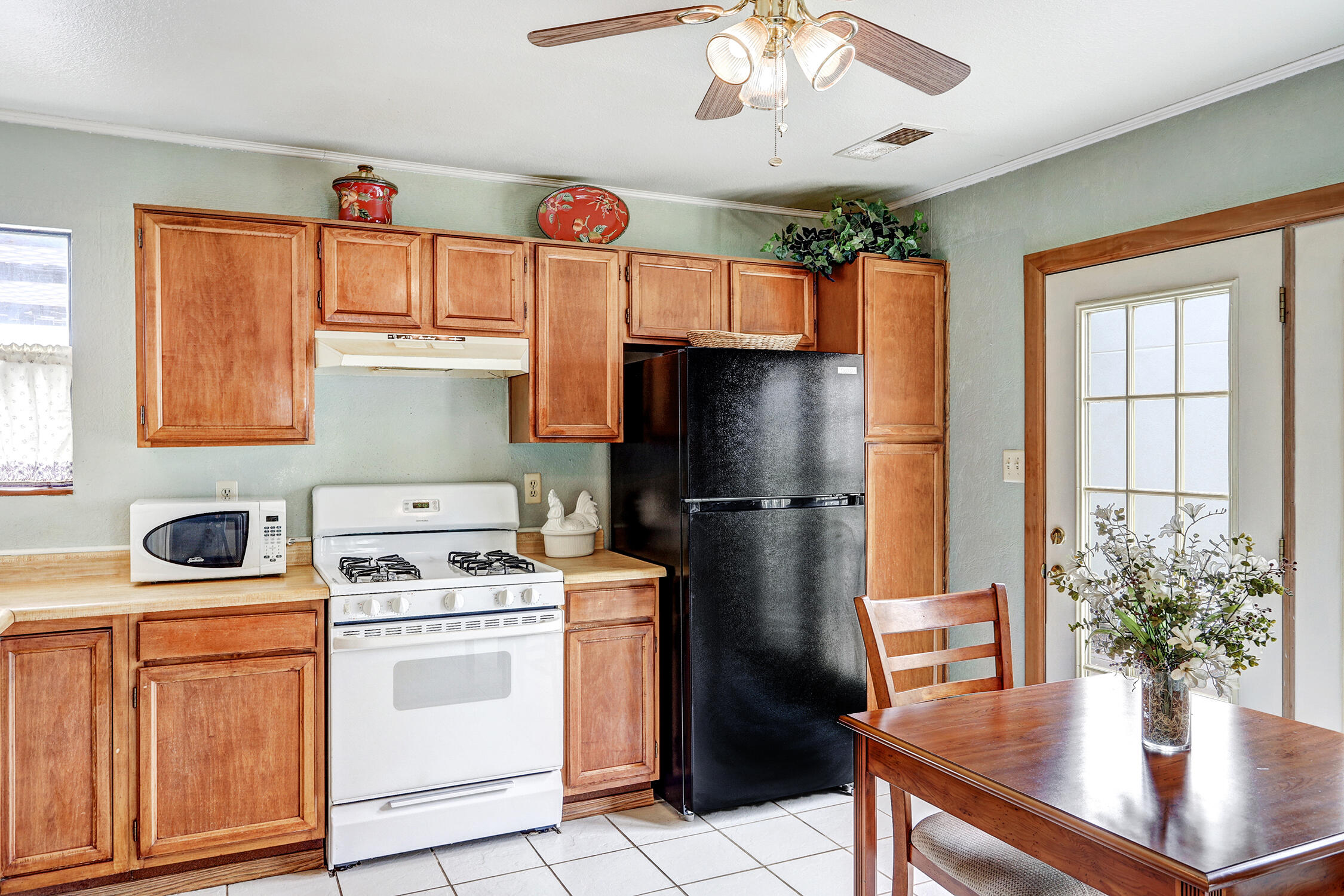 Photo 4 of Single family home for sale at 166 Coral Dr NE, Rio Rancho, NM 87124 | MLS# 1111174 | Listing updated on 2026-09-18