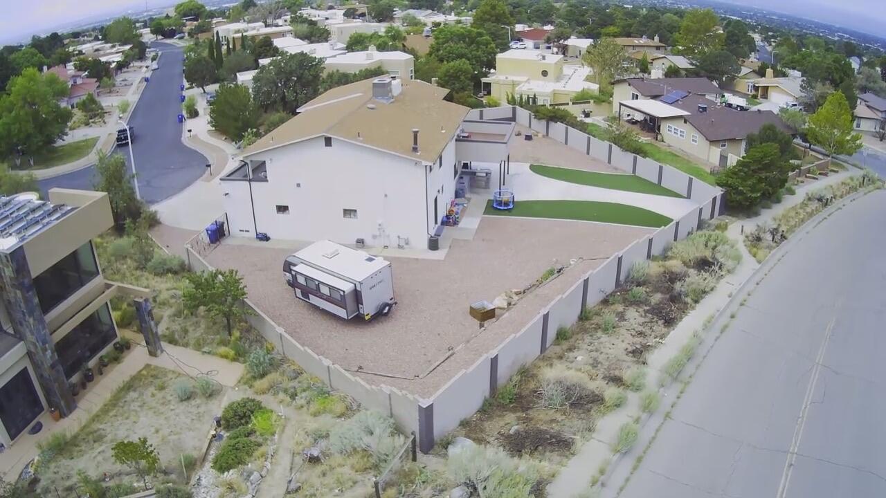 Photo 2 of Single family home for sale at 2025 Circulo Del Monte, Albuquerque, NM 87112 | MLS# 1111202 | Listing updated on 2026-09-18