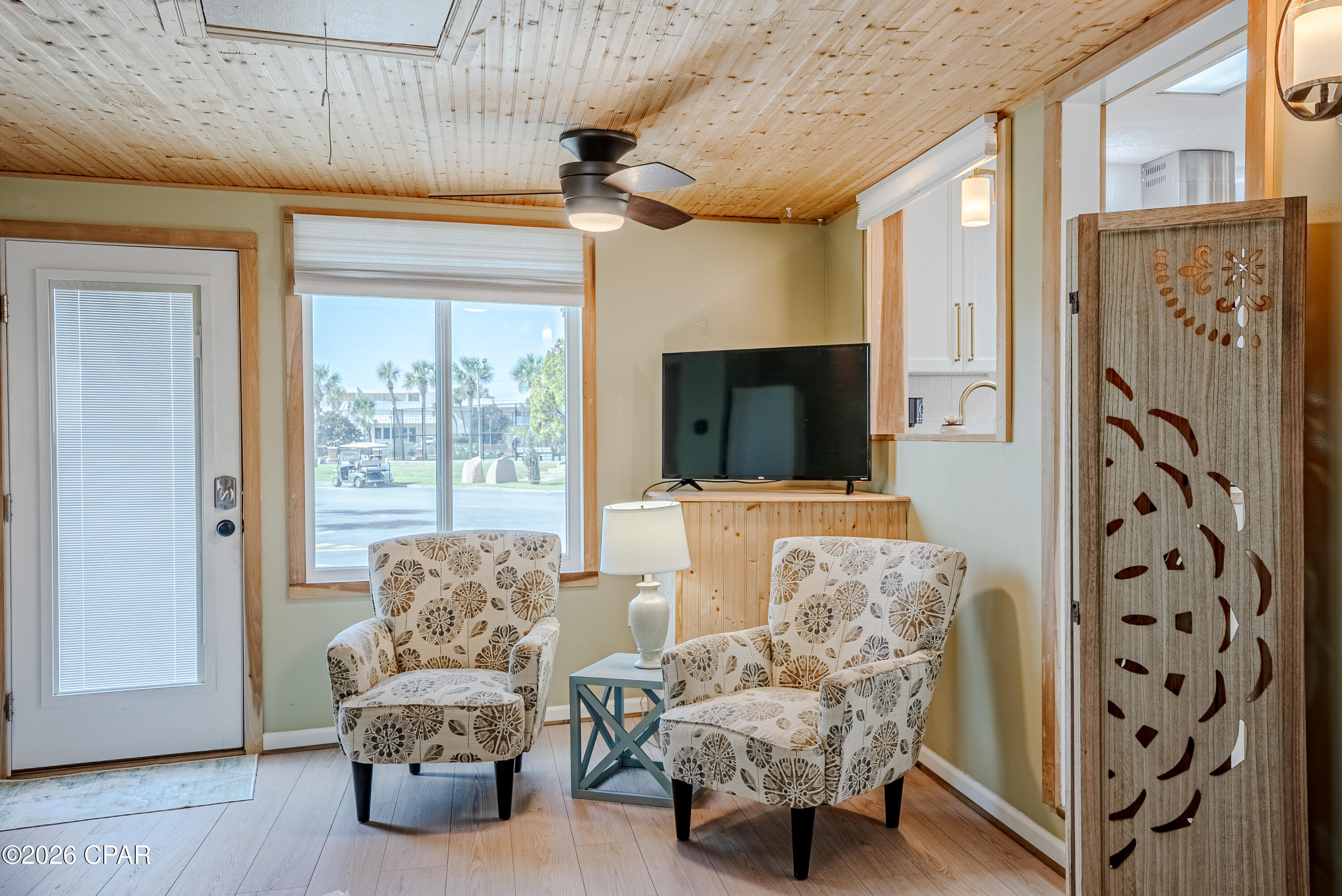 Photo 2 of Single family home for sale at 1 Dolphin Ln, Panama City, FL 32408 | MLS# 795595 | Listing updated on 2026-09-18
