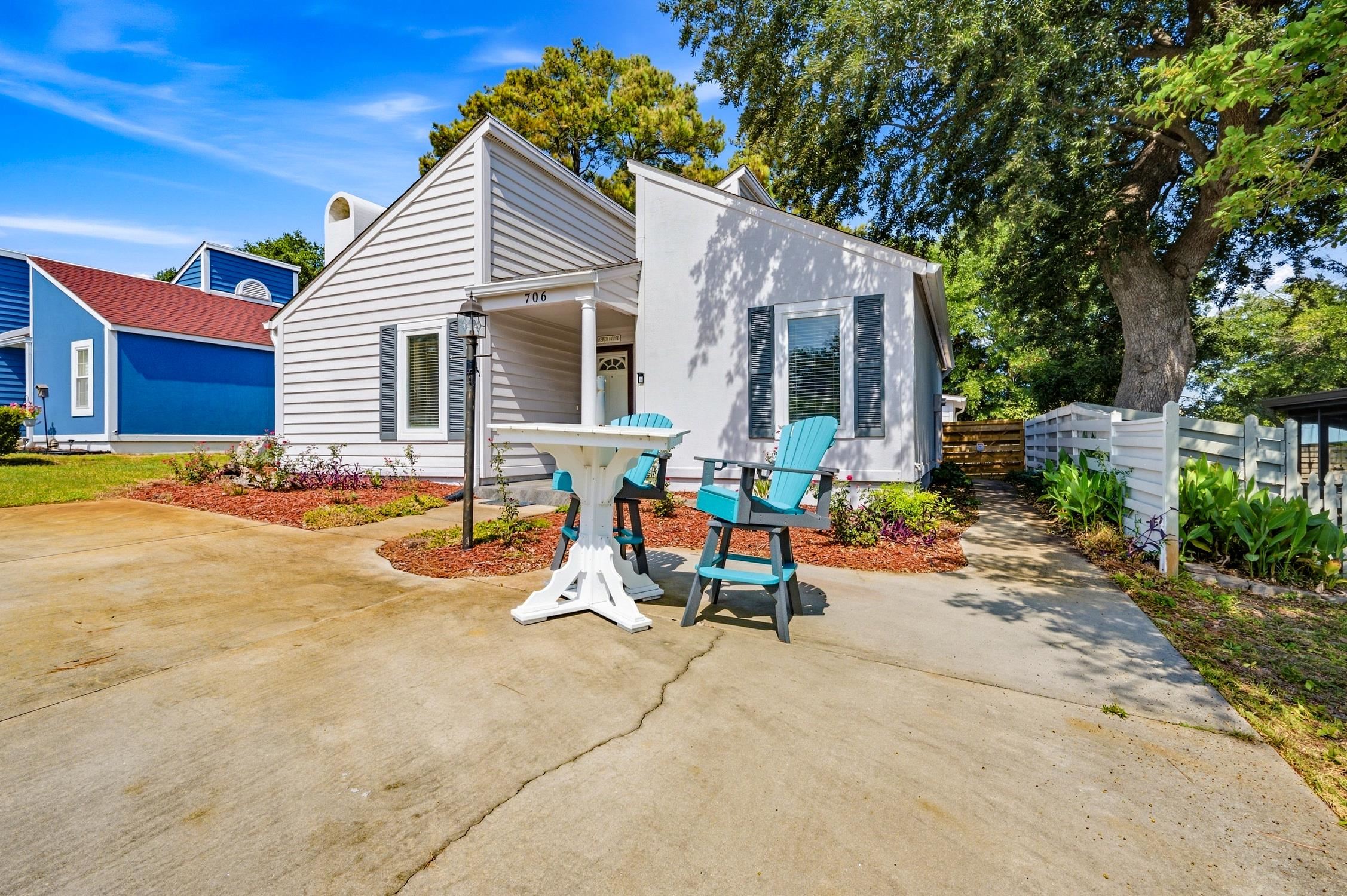 Photo 2 of Single family home for sale at 706 Jerdon Cir, North Myrtle Beach, SC 29582 | MLS# 2623216 | Listing updated on 2026-09-21