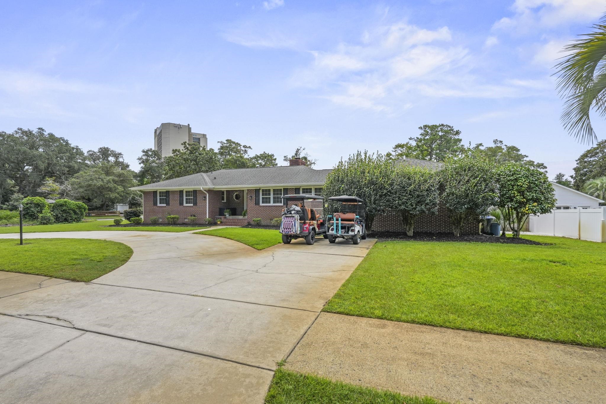 401 Poinsett Rd.