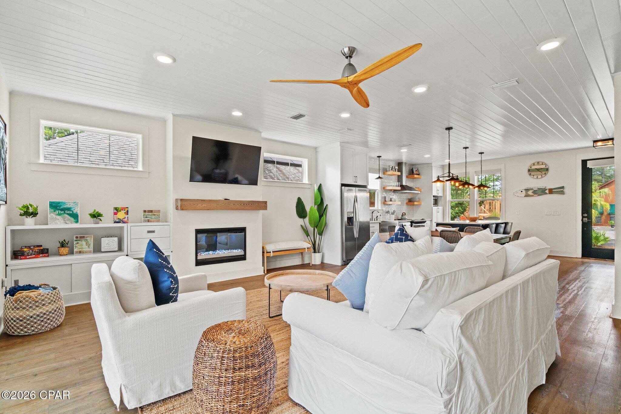Photo 2 of Single family home for sale at 319 Pinetree Dr, Panama City Beach, FL 32413 | MLS# 795682 | Listing updated on 2026-09-22
